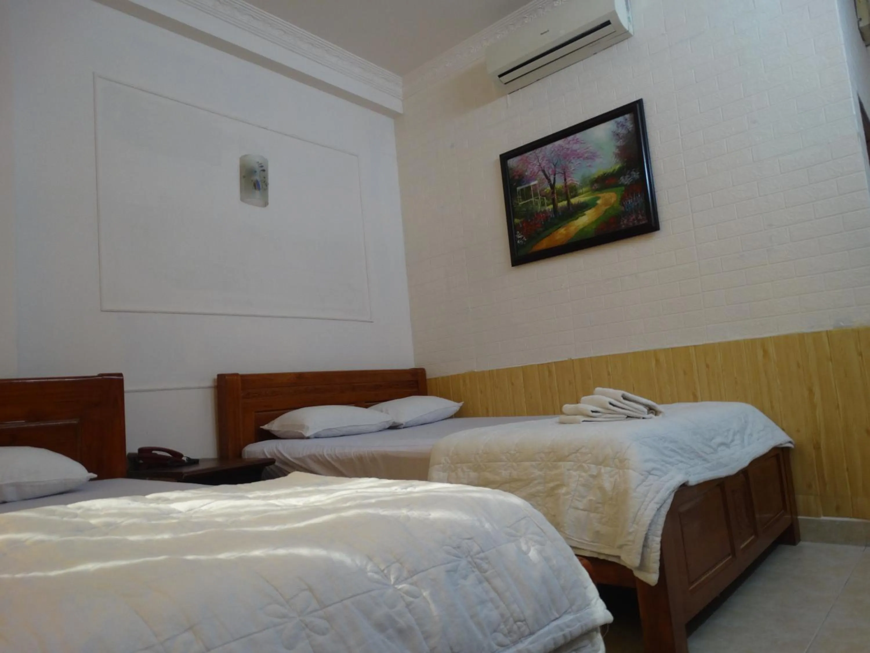 Bed in Thuong Hai Hotel