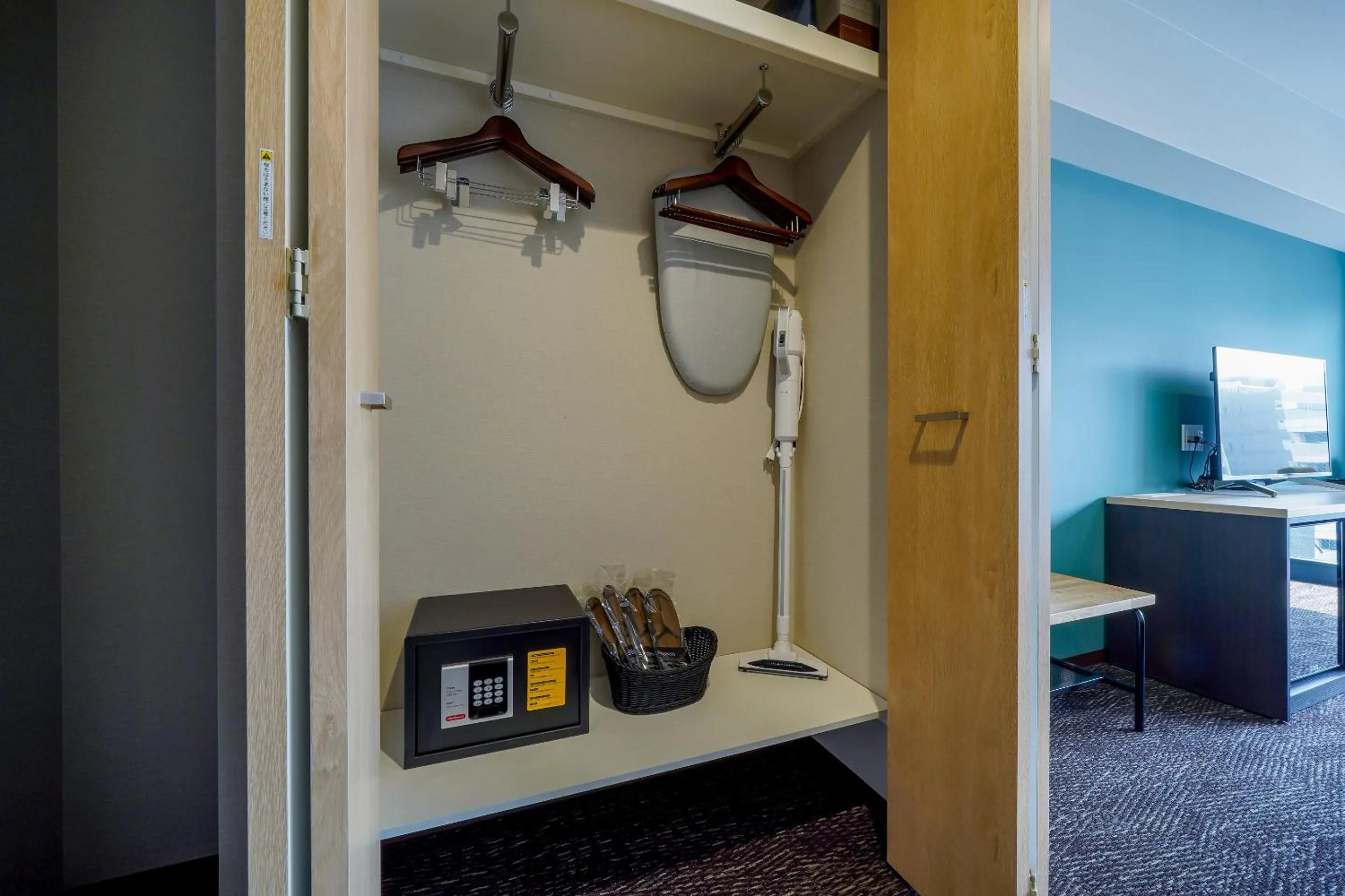 TV and multimedia in RESI STAY Heart