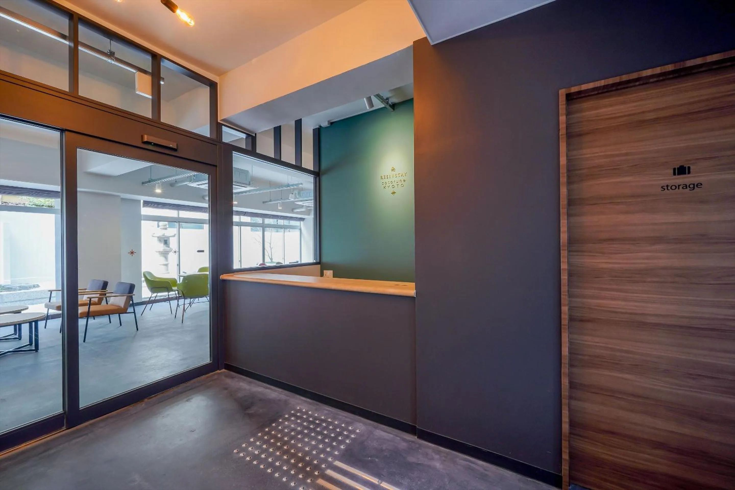 Facade/entrance in RESI STAY Heart