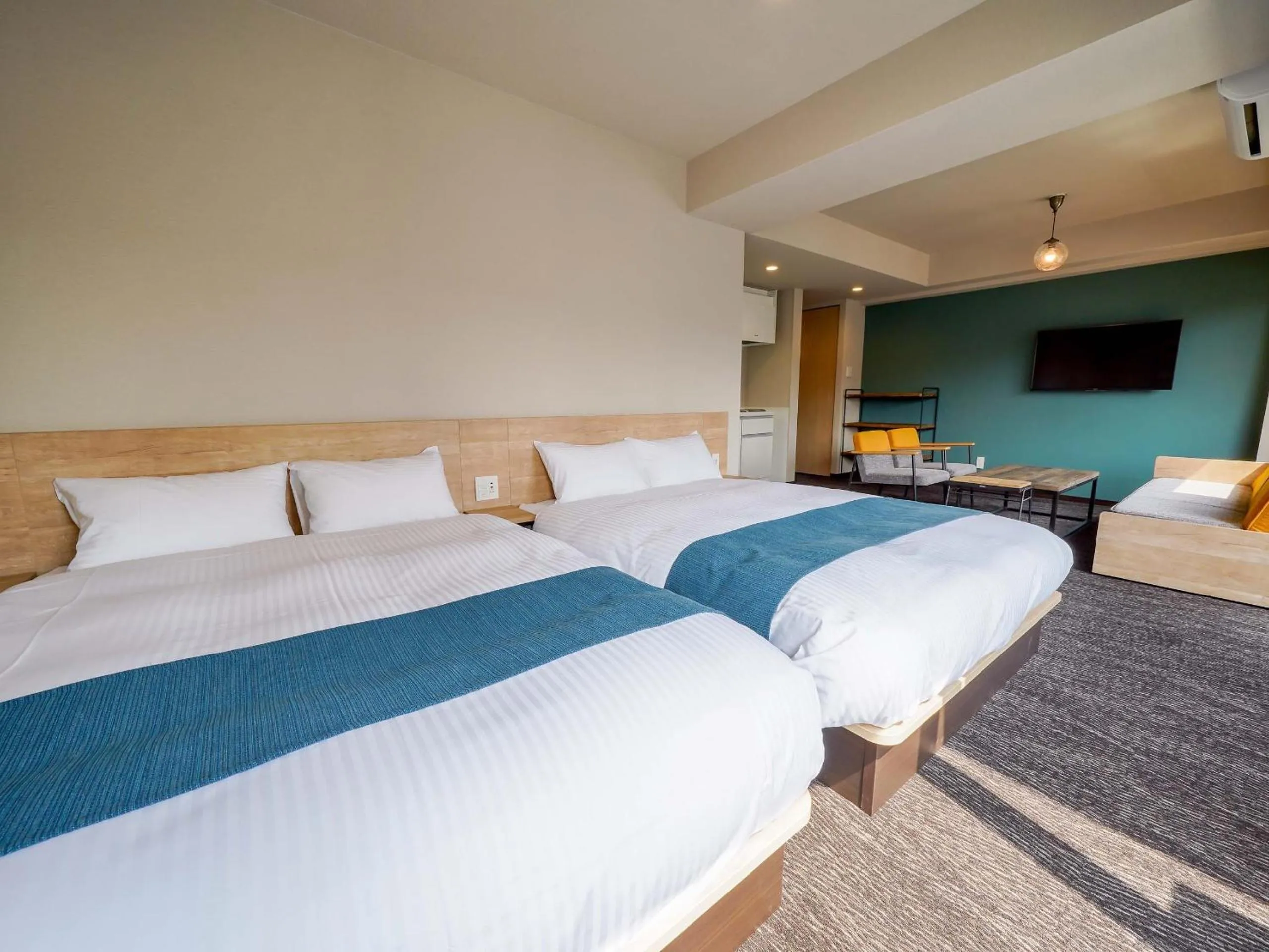 Living room, Bed in RESI STAY Heart