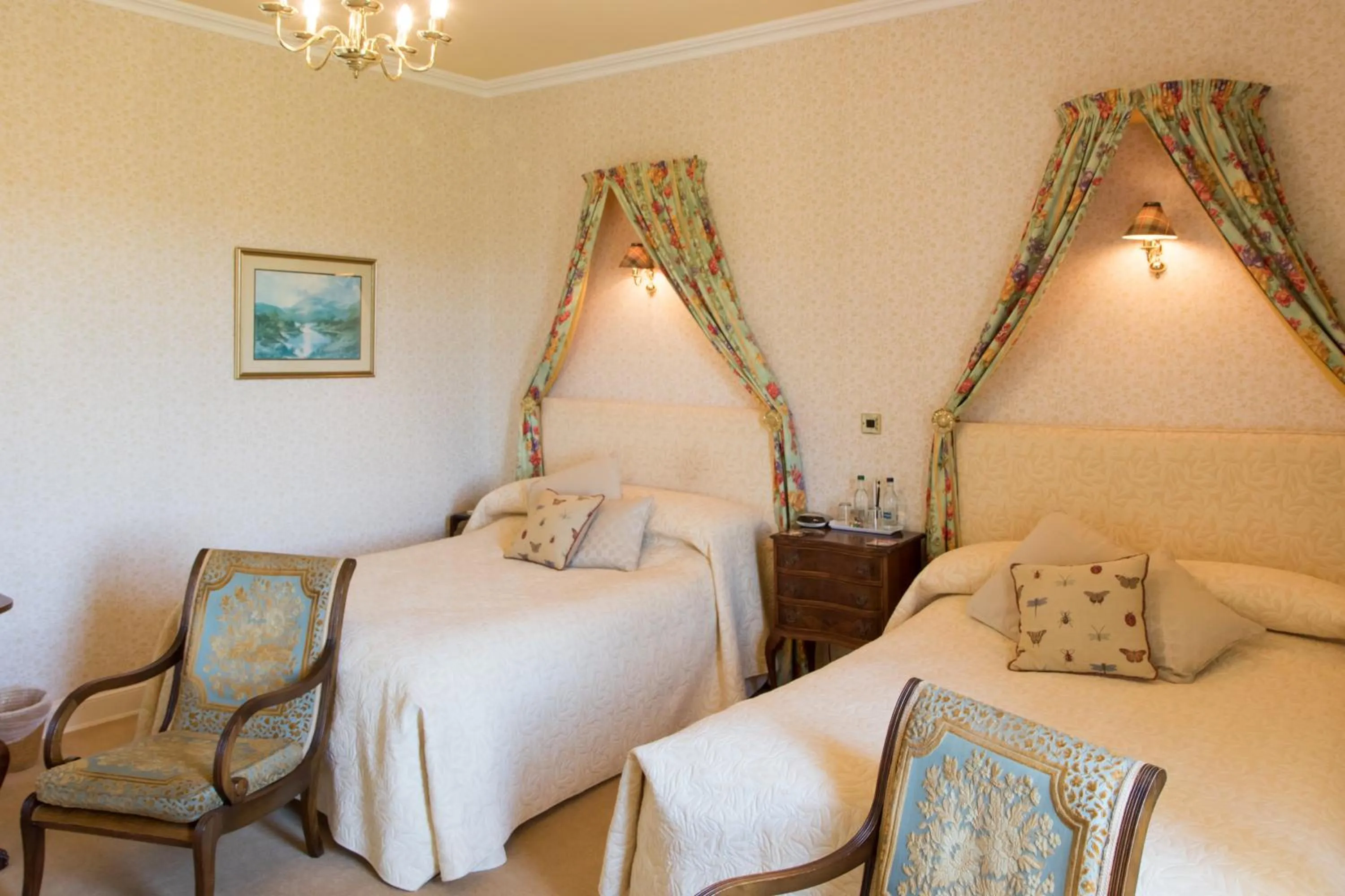 Bedroom in Whitehouse Country House