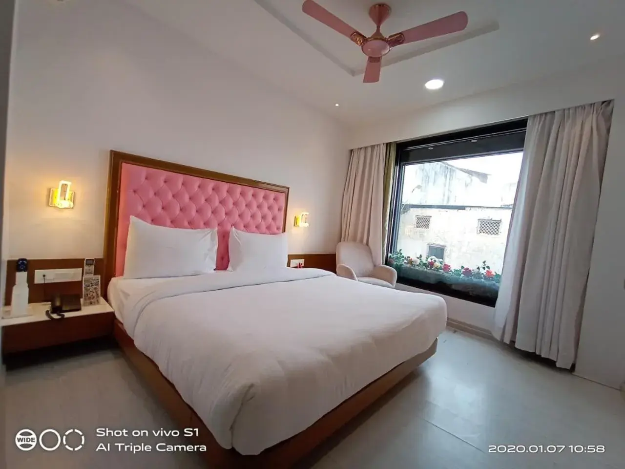 Bed in Hotel Om Stay Well Bed in Hotel Om Stay Well