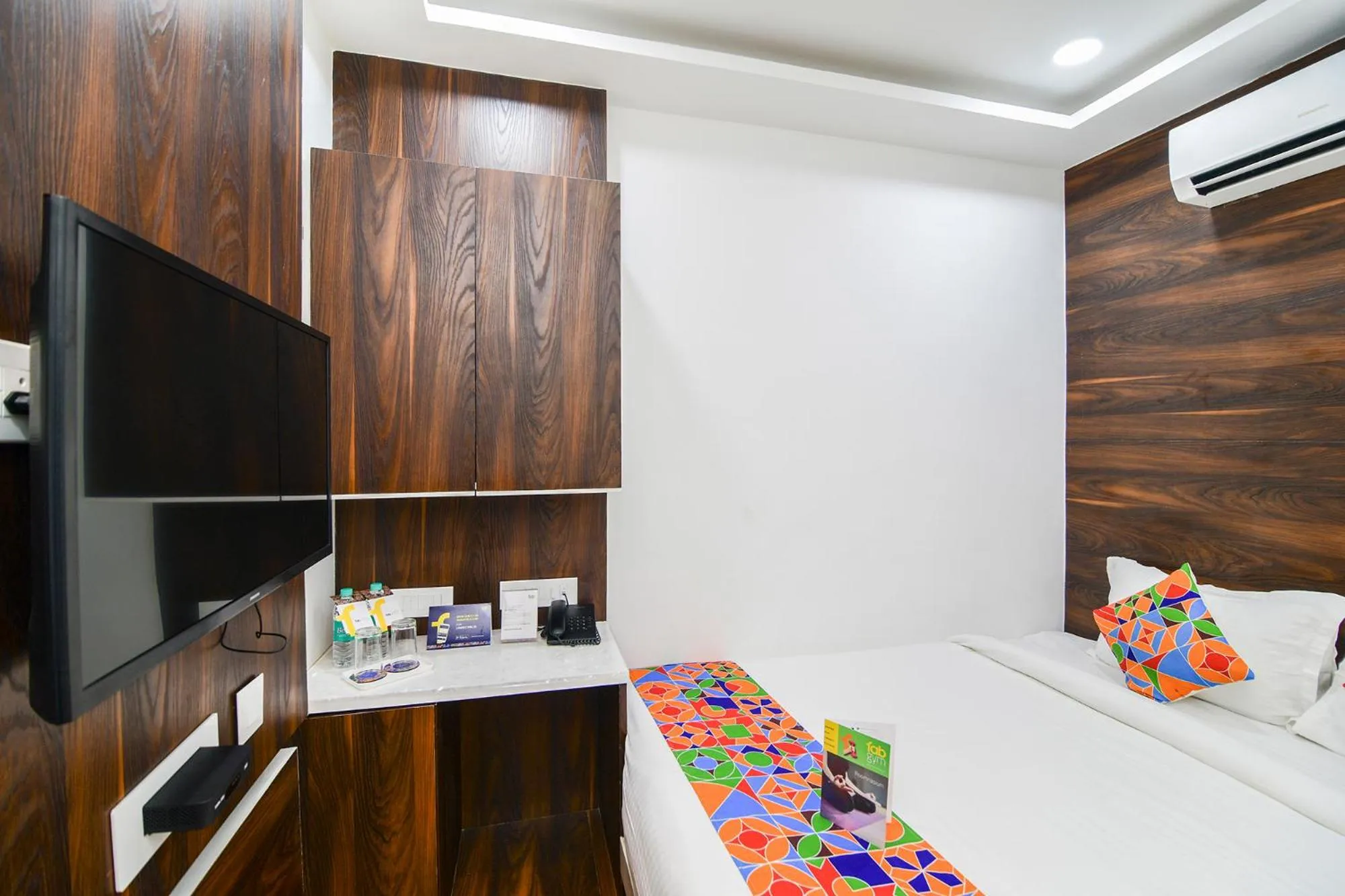 Bedroom in Hotel Om Stay Well