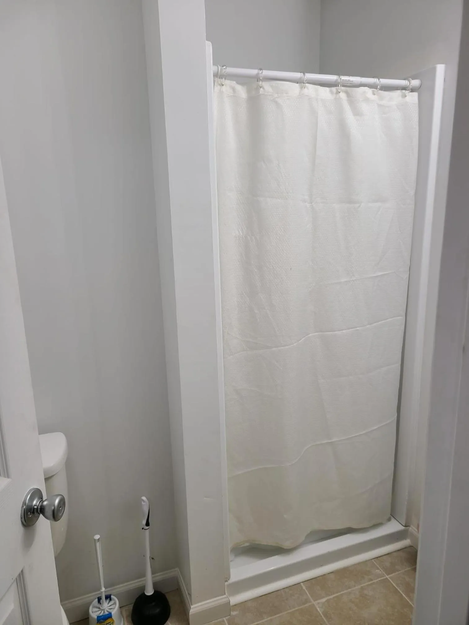 Bathroom in Clarysville Motel