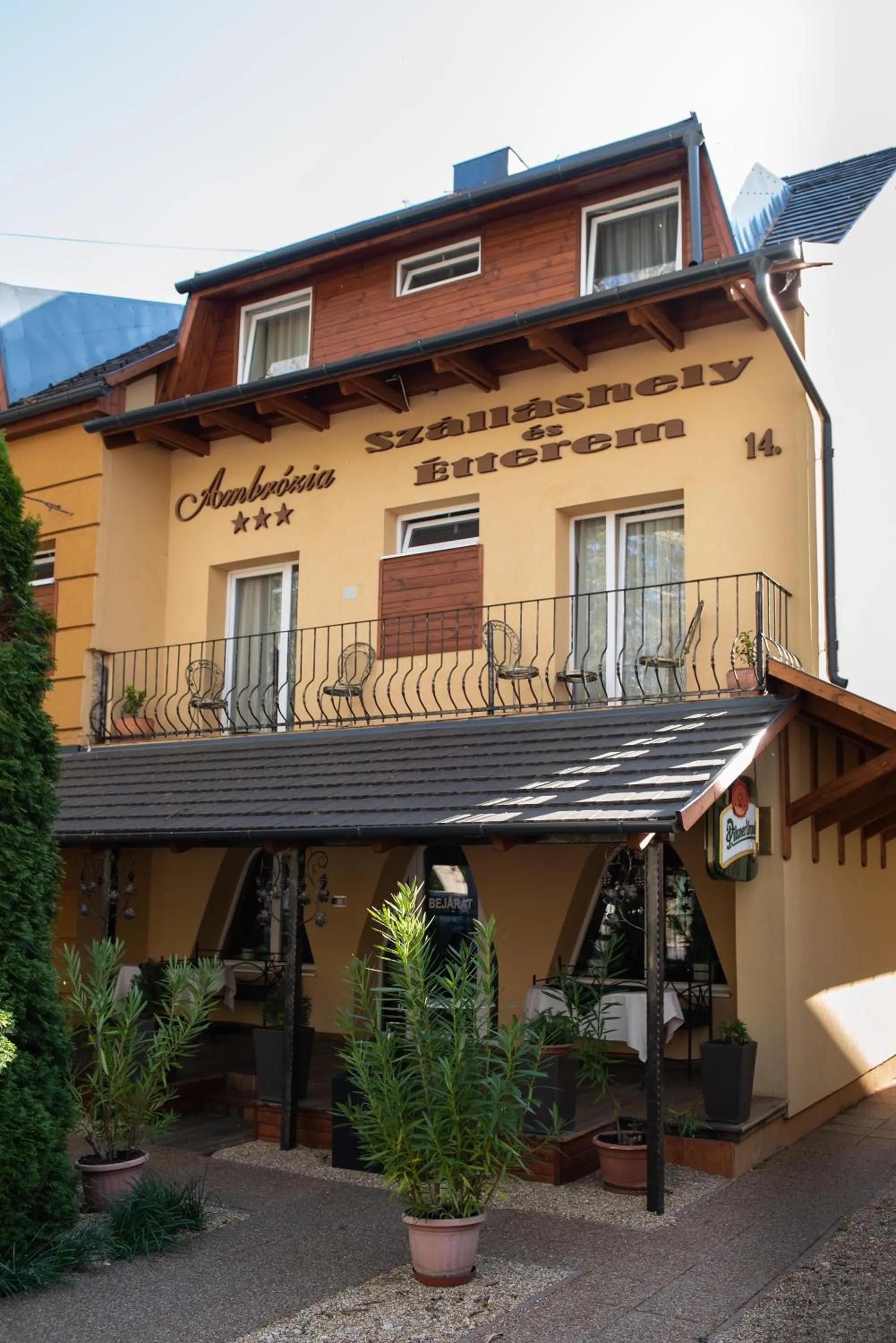 Ambrózia Szálláshely és Étterem