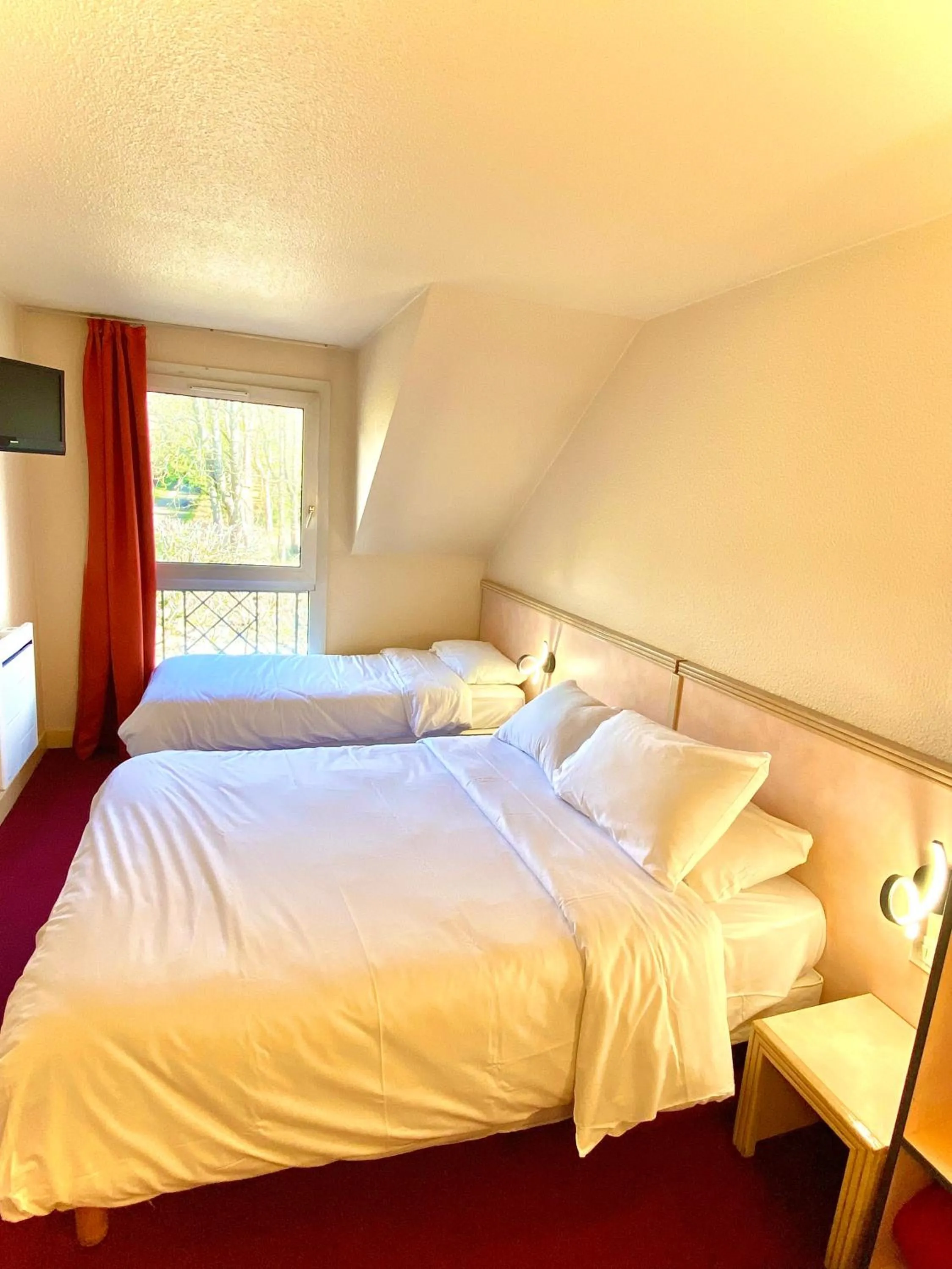 Bed in Hotel Le Village