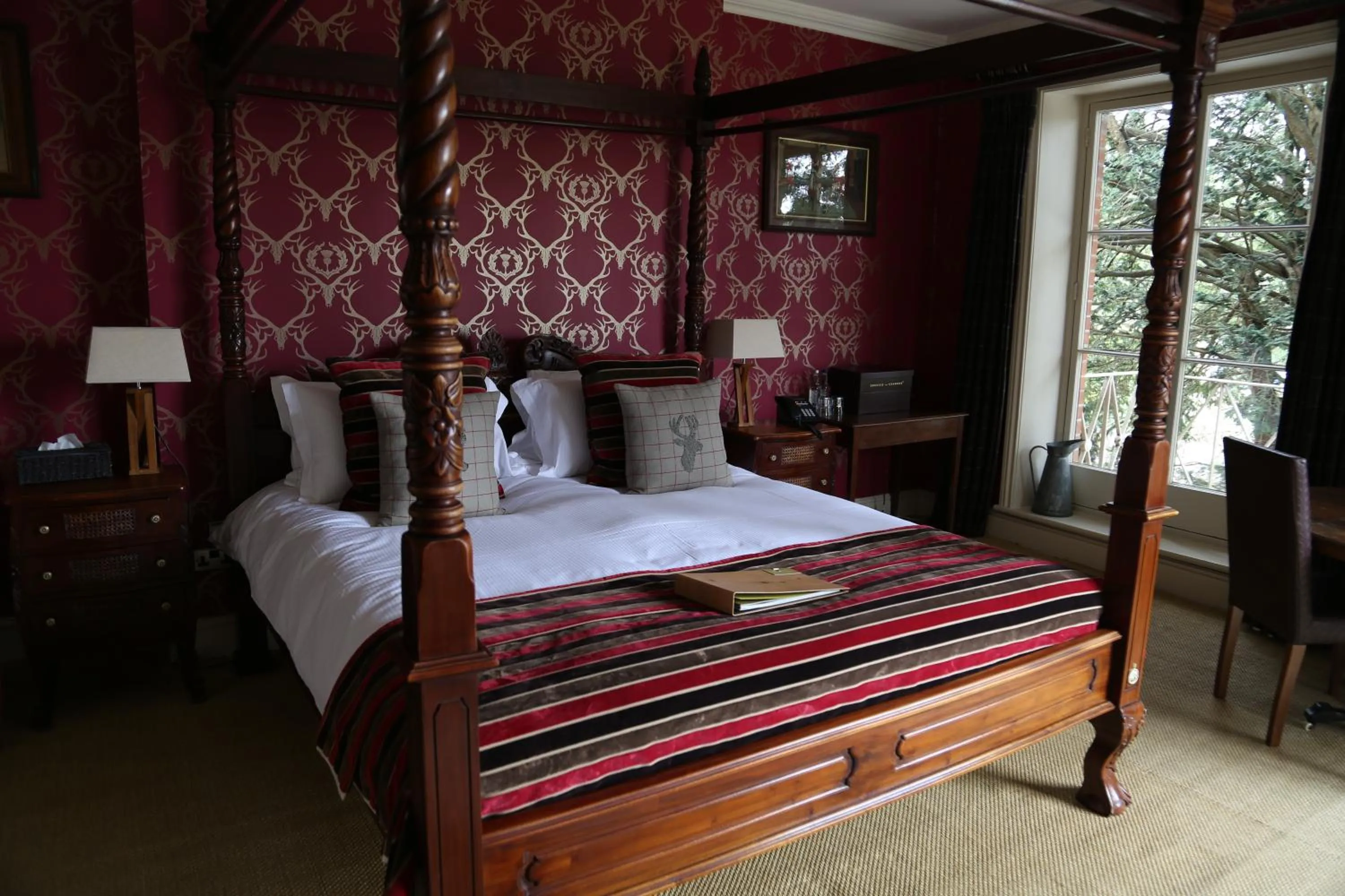 Photo of the whole room, Bed in The Museum Inn