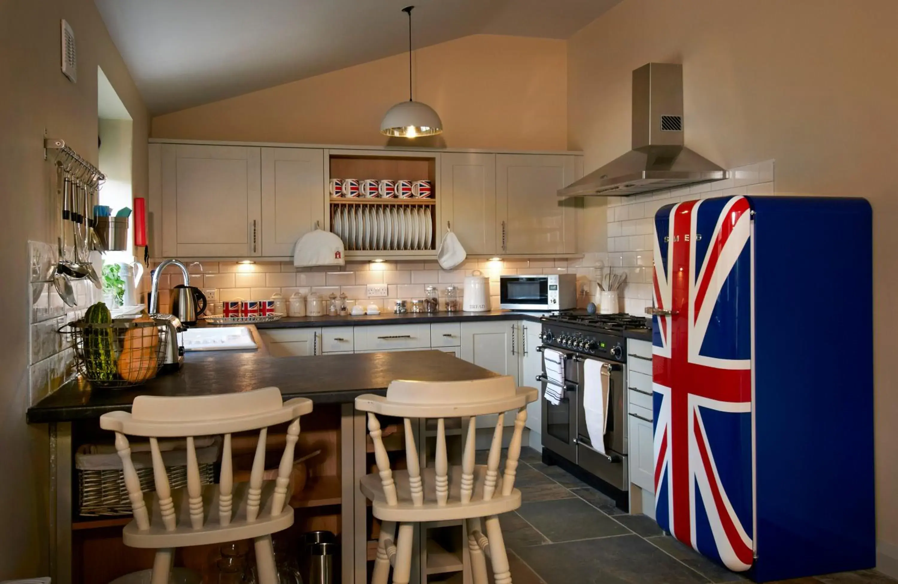 Eight-Bedroom House in The Museum Inn Eight-Bedroom House in The Museum Inn