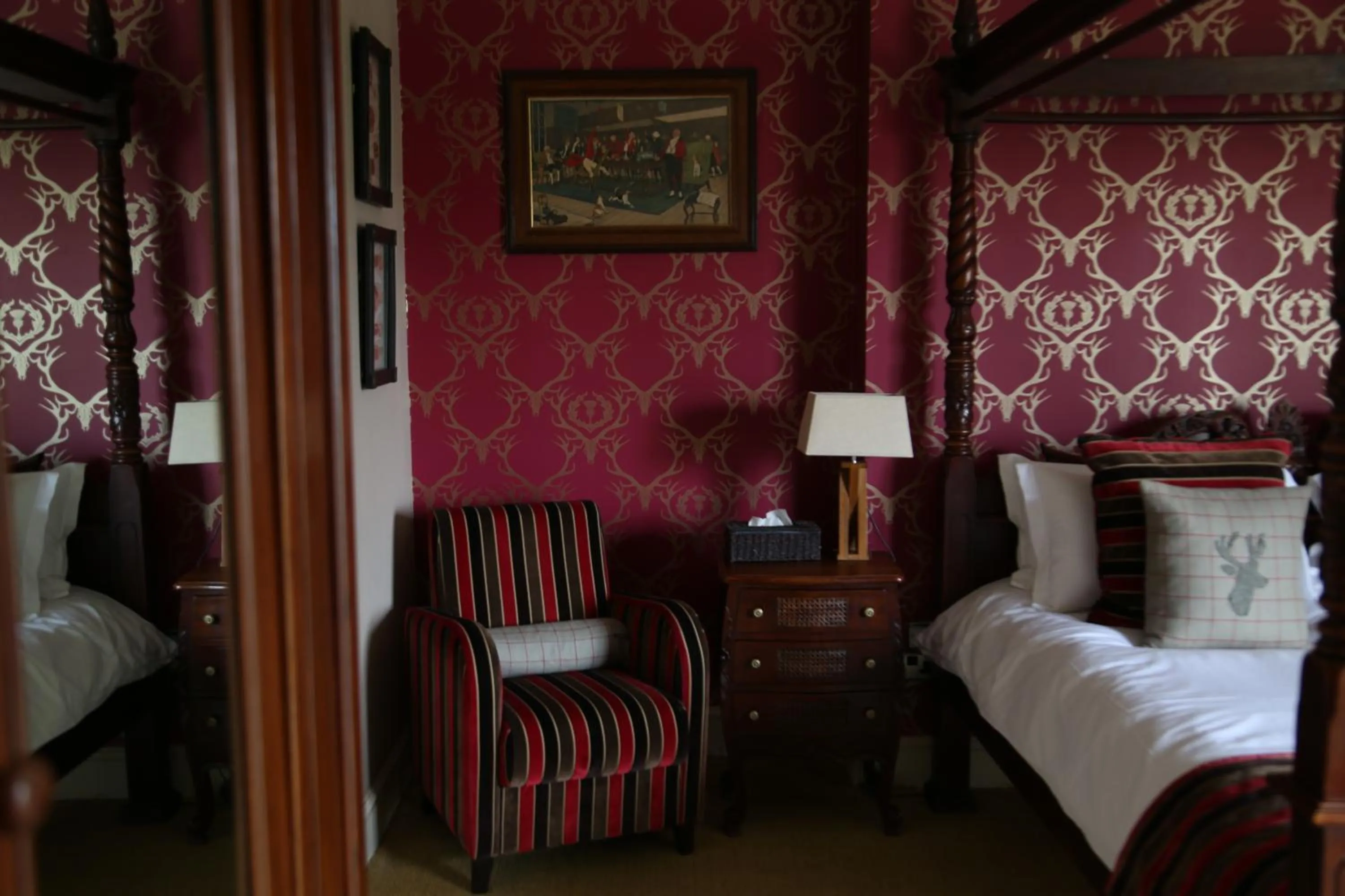 Seating area, Bed in The Museum Inn
