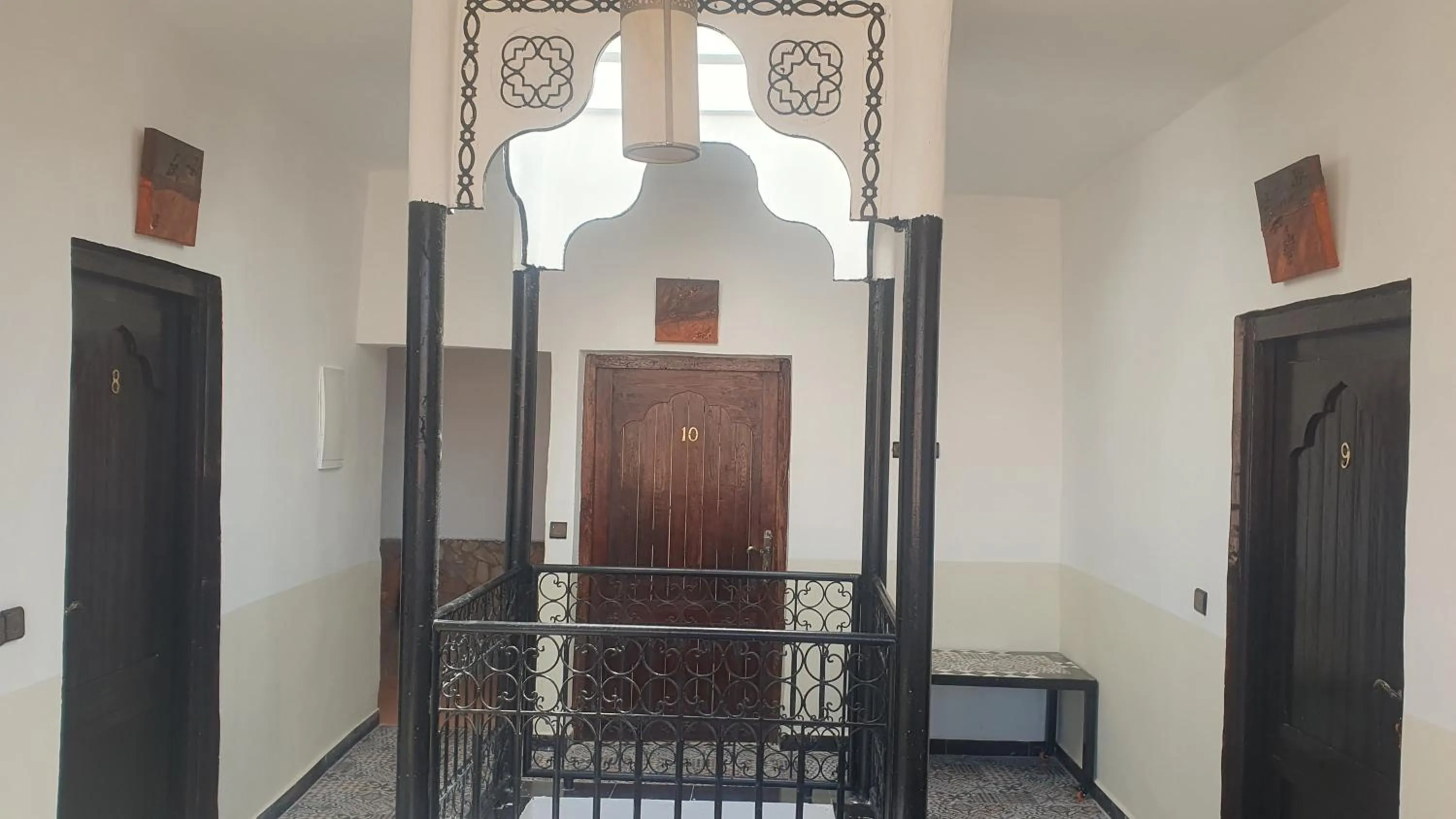 flat iron in Tizi Maison d'Hôtes