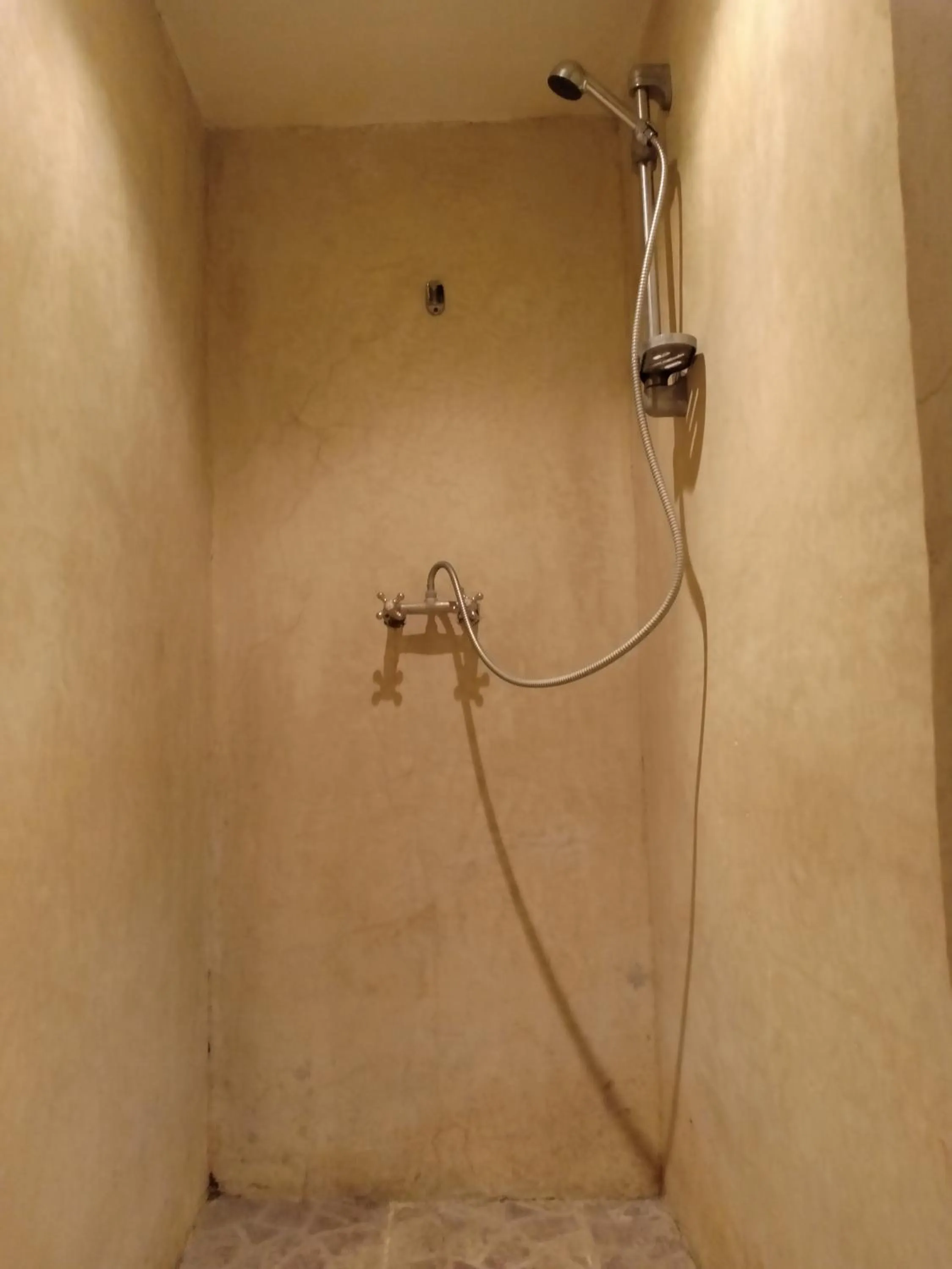 Shower in Tizi Maison d'Hôtes