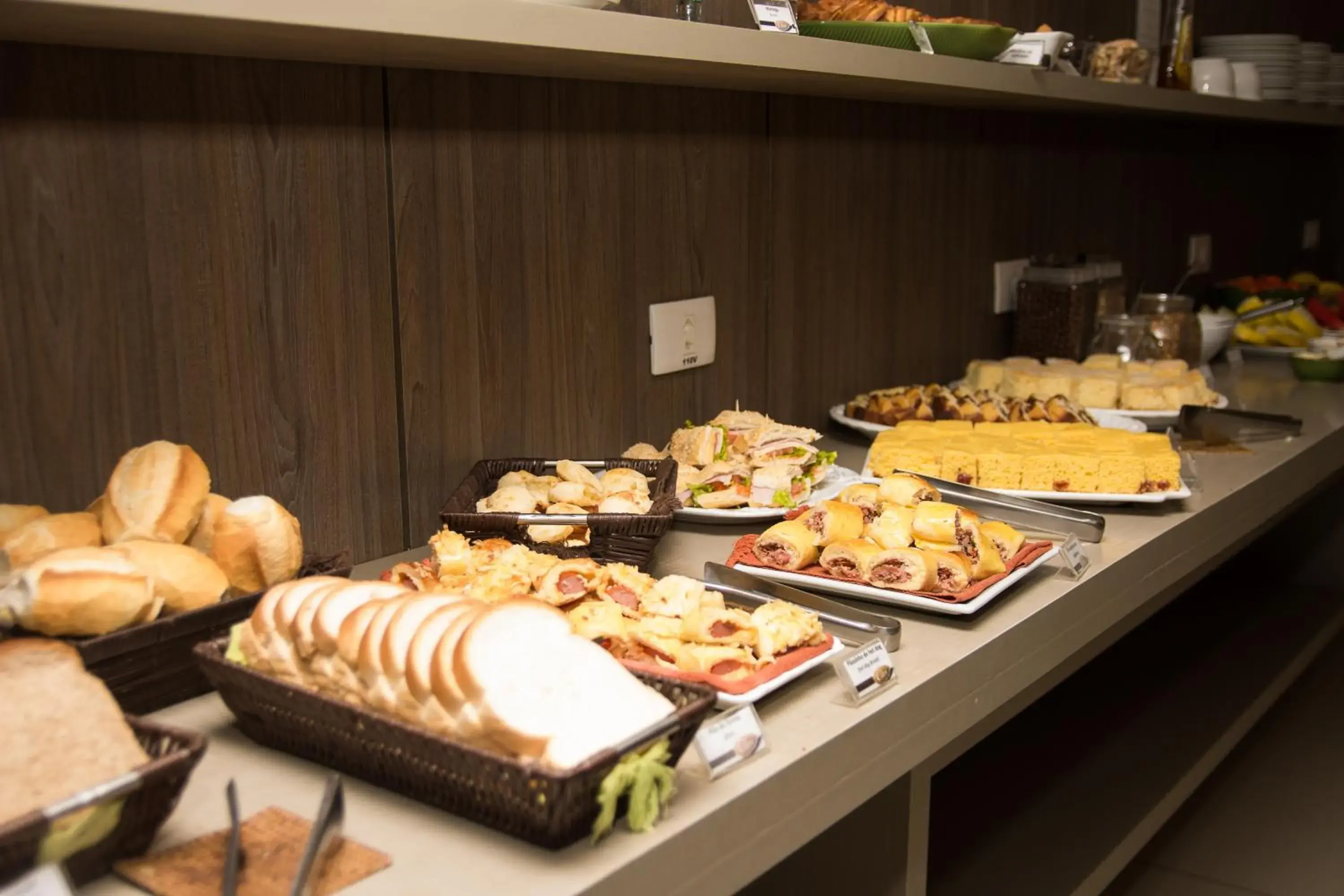 Breakfast in Class Hotel Guaxupé Breakfast in Class Hotel Guaxupé