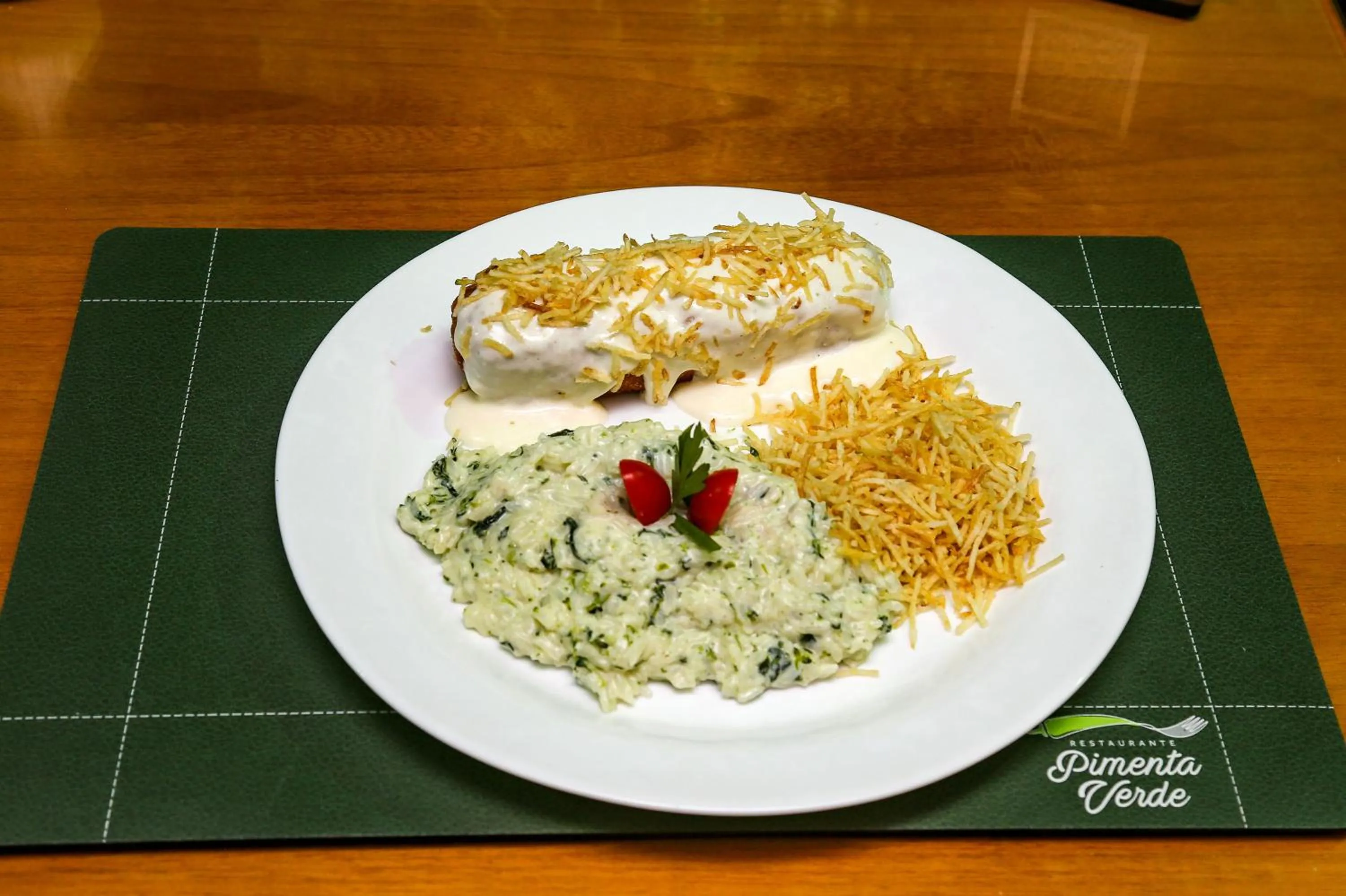 Restaurant/places to eat in Class Hotel Guaxupé