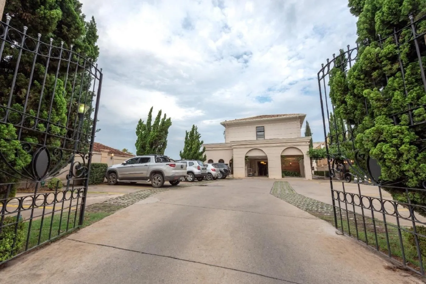 Facade/entrance in Class Hotel Guaxupé