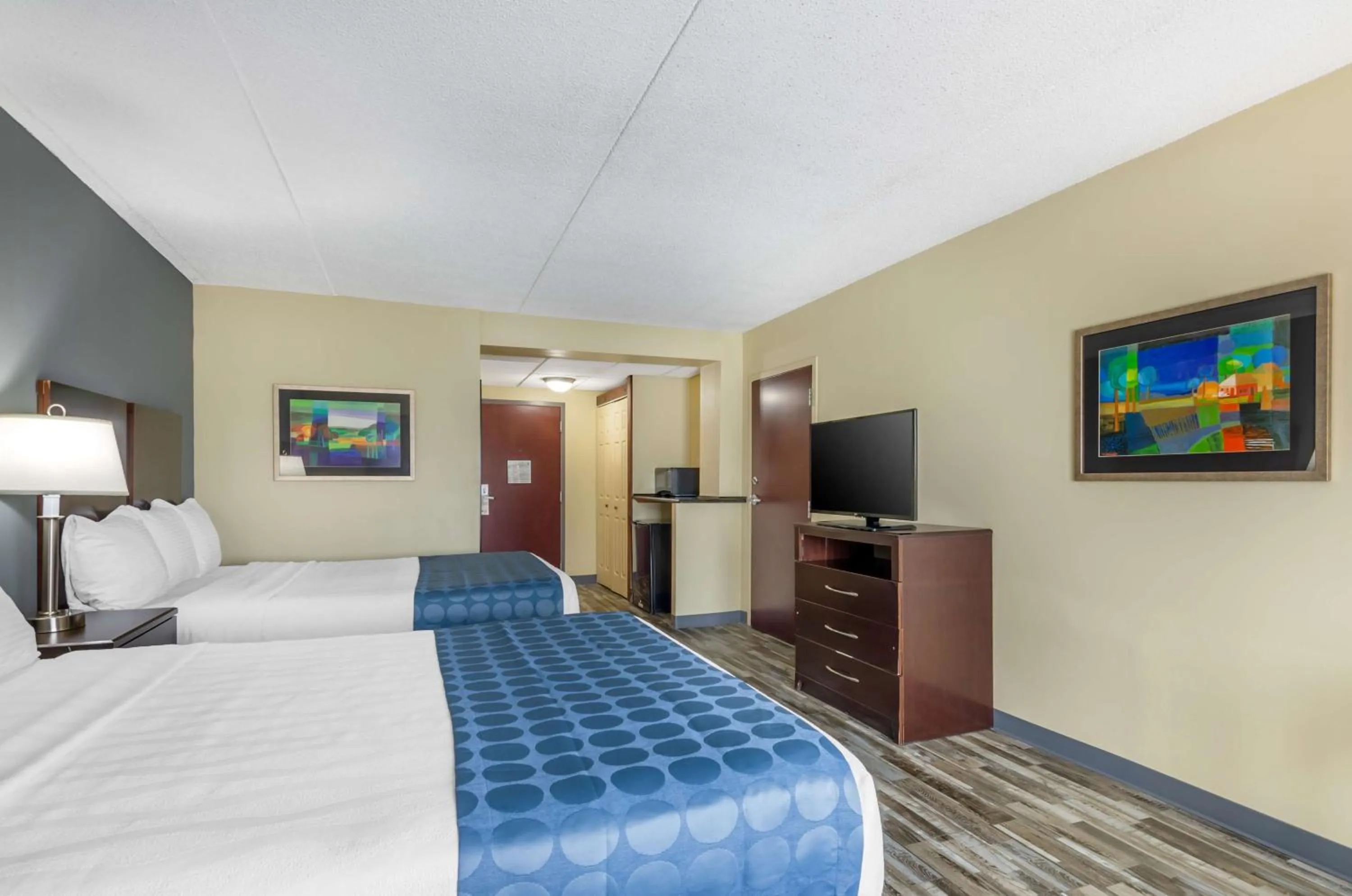 Bedroom, Bed in Best Western Plus Waynesboro