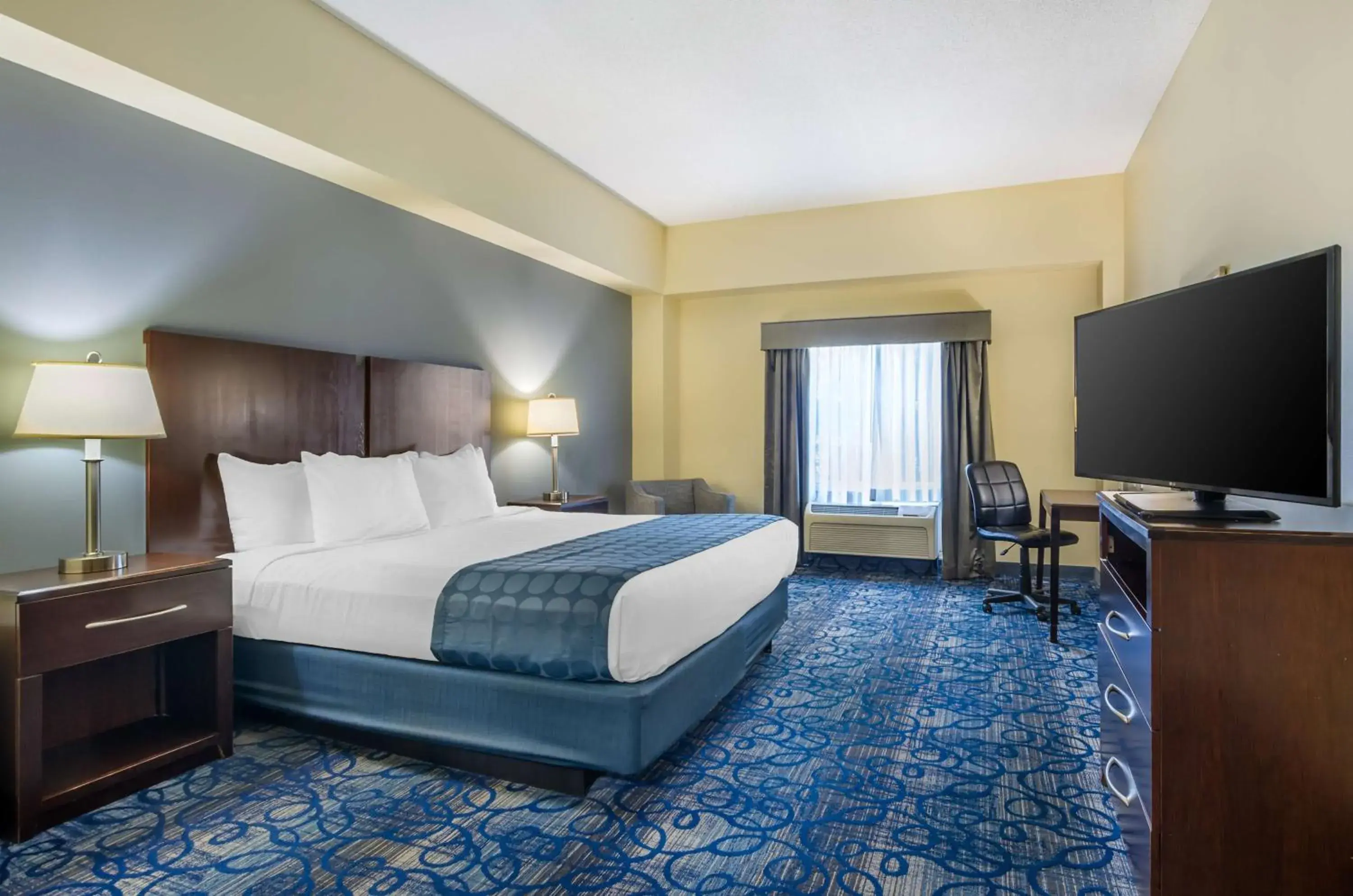 Bedroom, Bed in Best Western Plus Waynesboro Bedroom, Bed in Best Western Plus Waynesboro