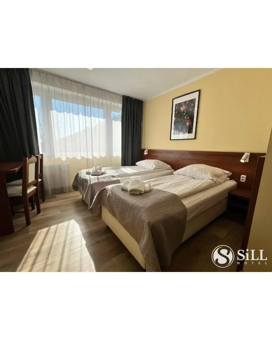 Standard Twin Room in Hotel SiLL Standard Twin Room in Hotel SiLL