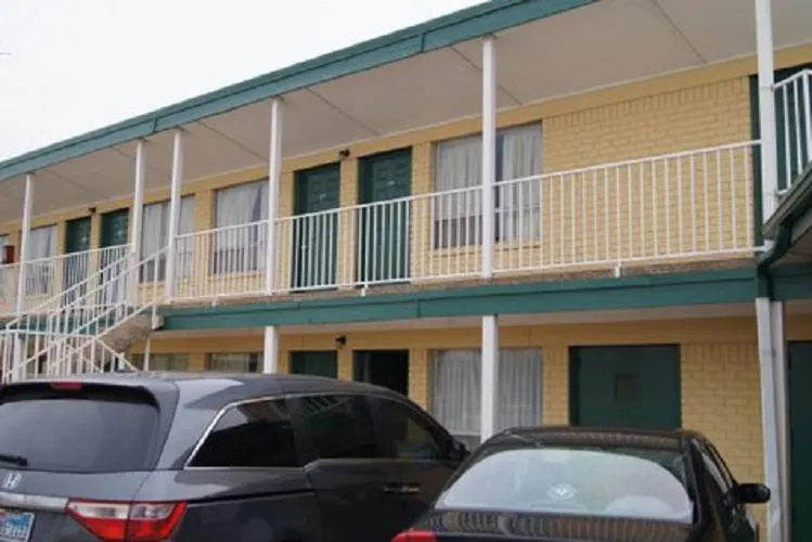 Budget Inn