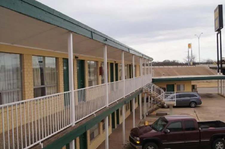 Budget Inn