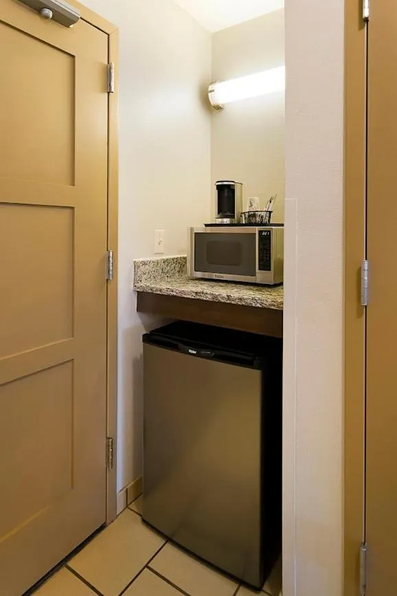 ClubHouse Hotel and Suites