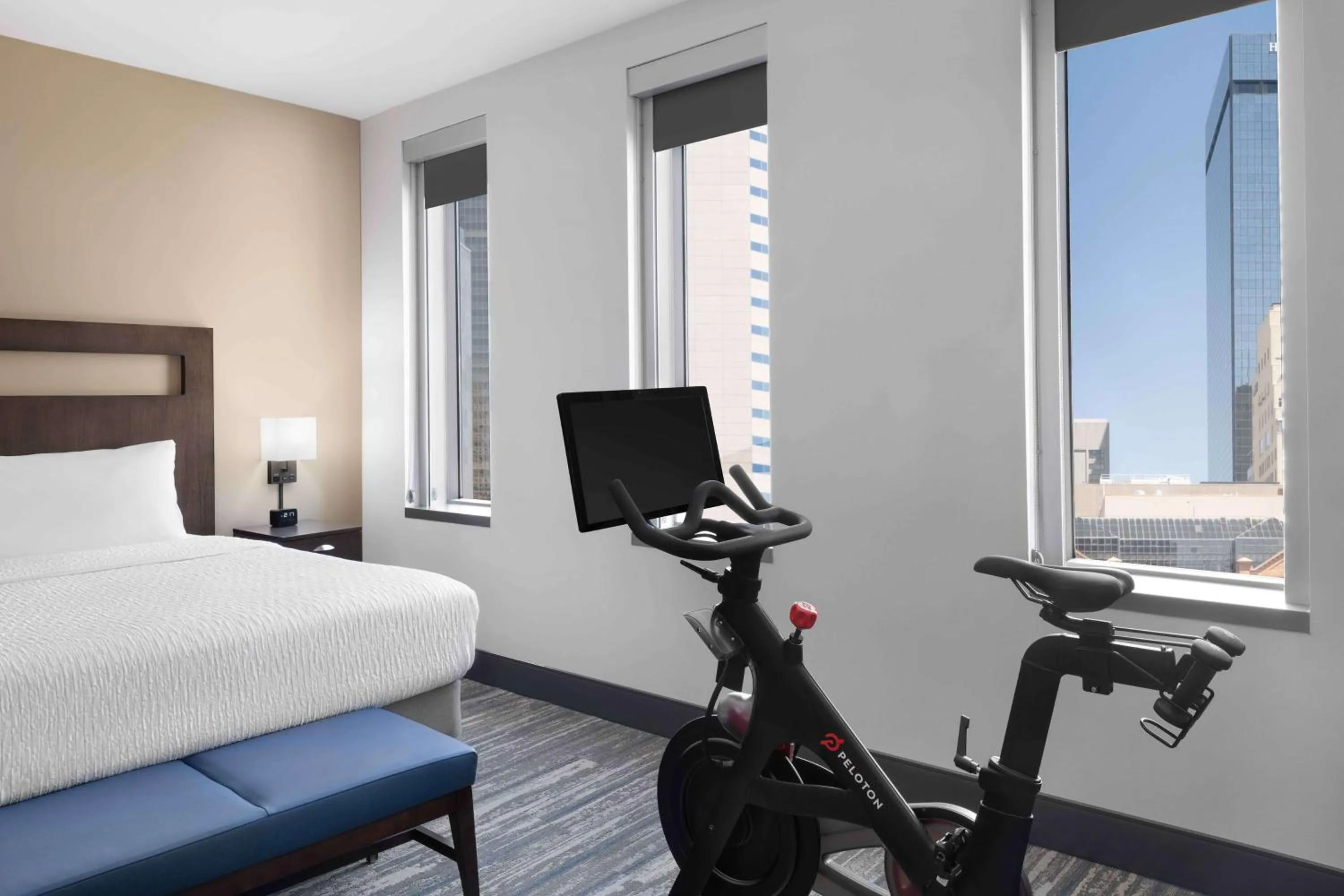 Bed in Hampton Inn & Suites Denver Downtown Convention Center