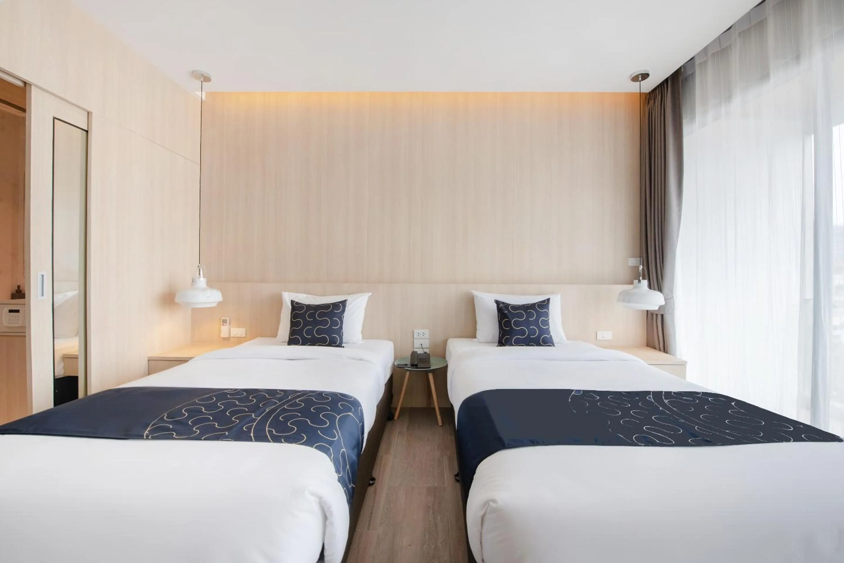 Bedroom, Bed in Blooming Hill Boutique Suites