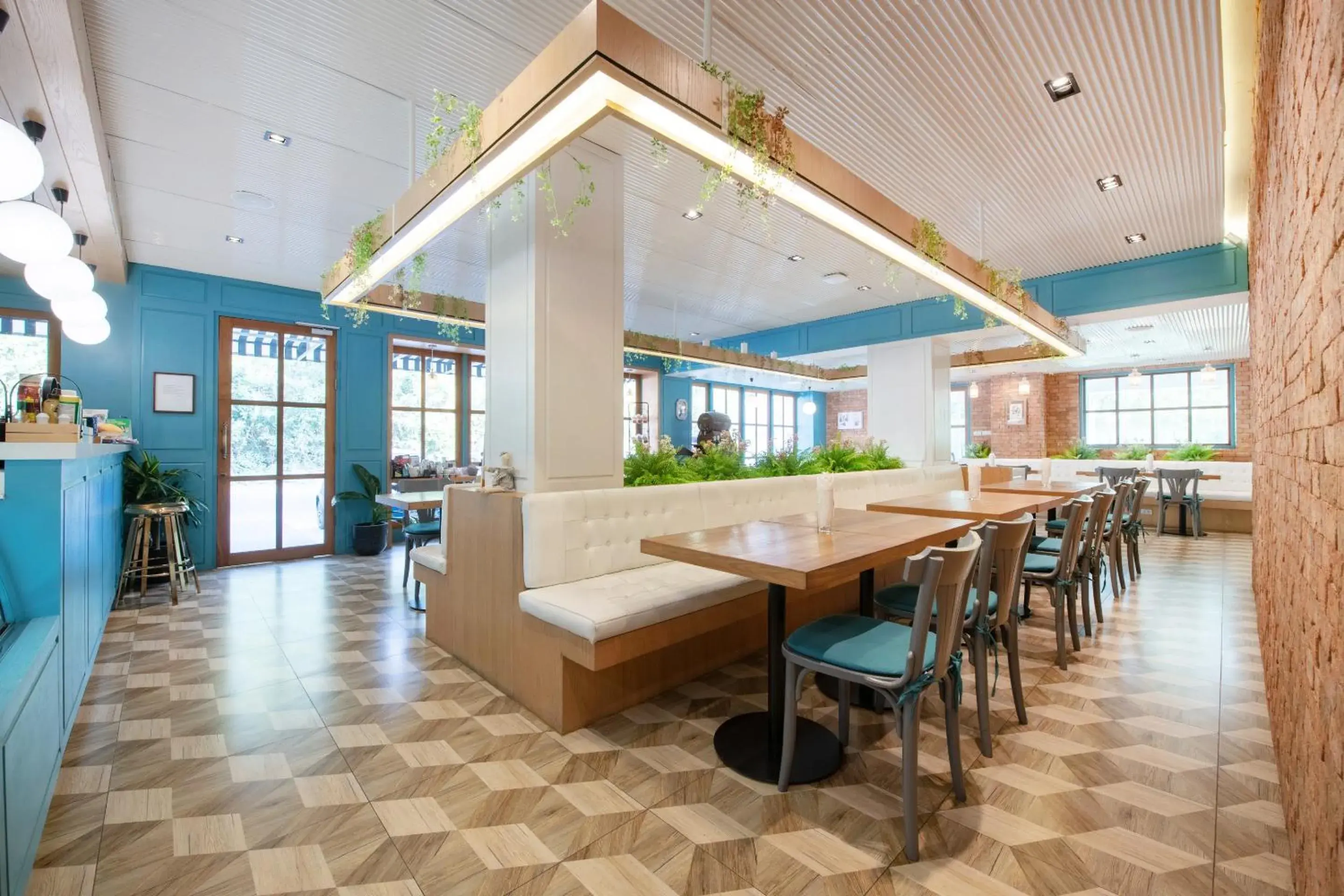 Restaurant/places to eat in Blooming Hill Boutique Suites Restaurant/places to eat in Blooming Hill Boutique Suites