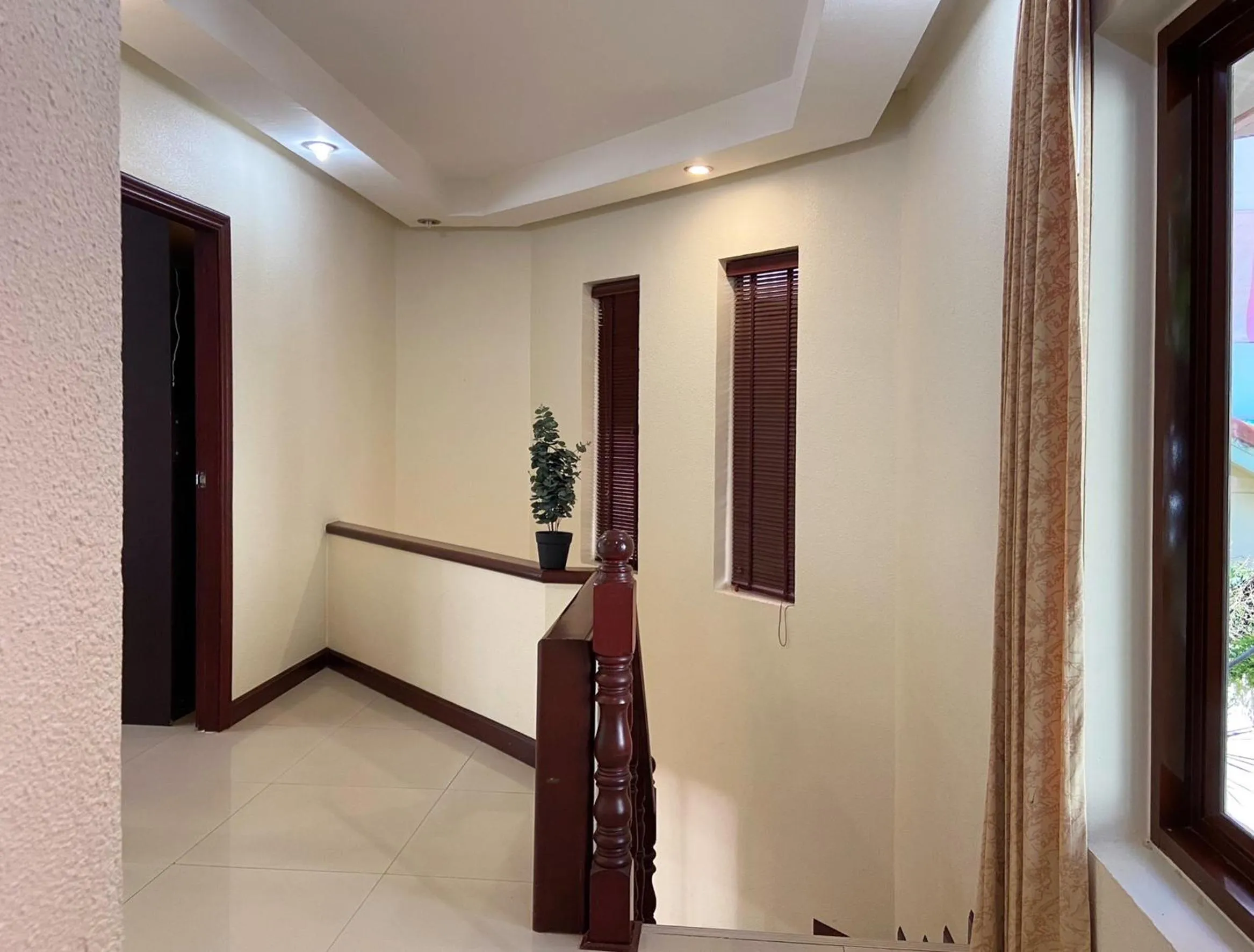 Blooming Hill Boutique Suites