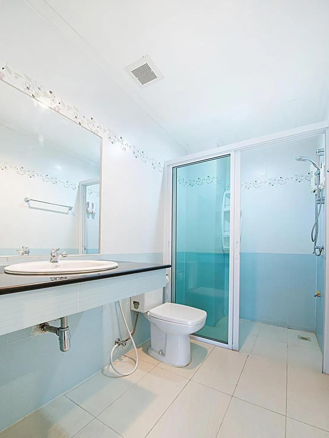 Blooming Hill Boutique Suites