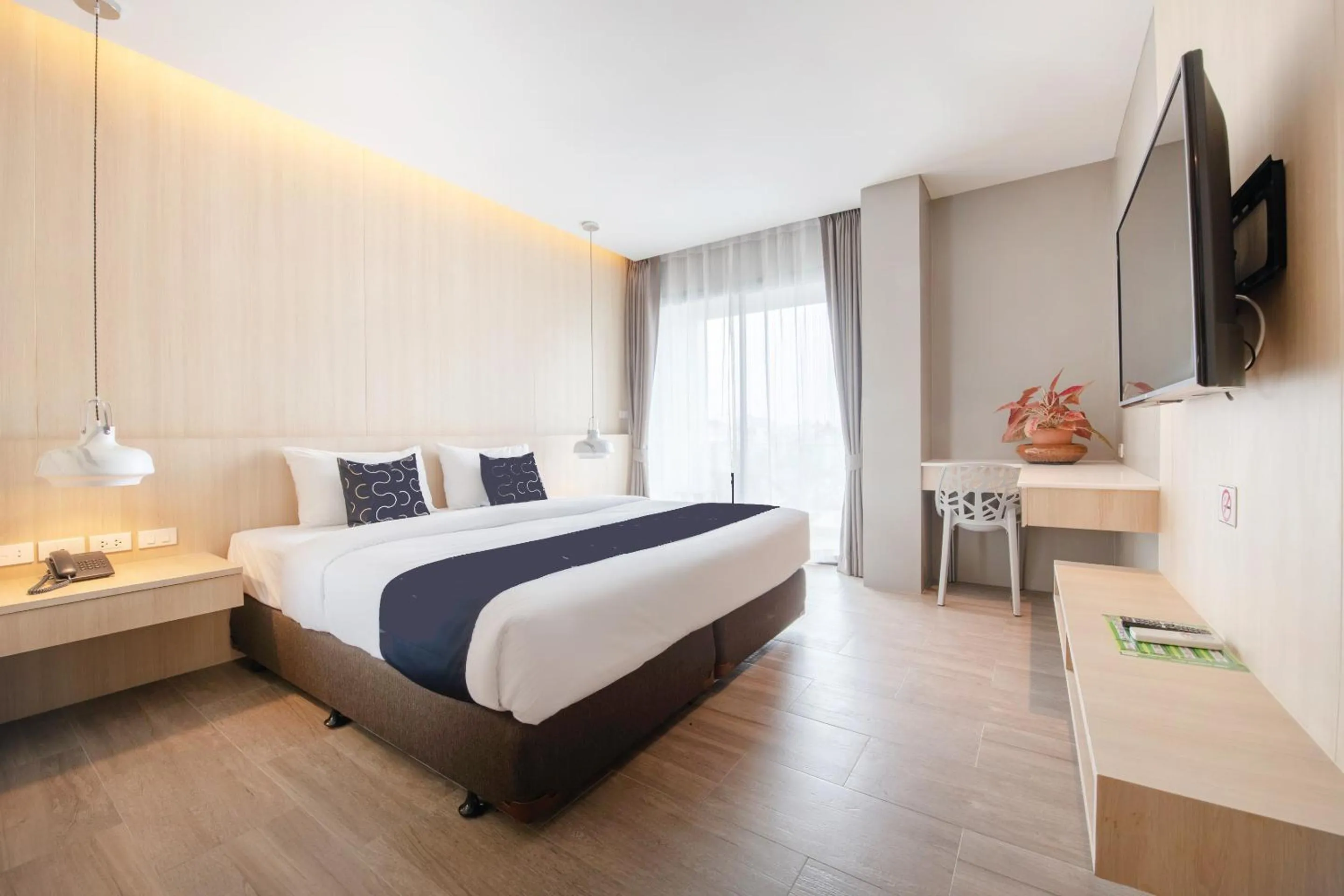 Bedroom, Bed in Blooming Hill Boutique Suites