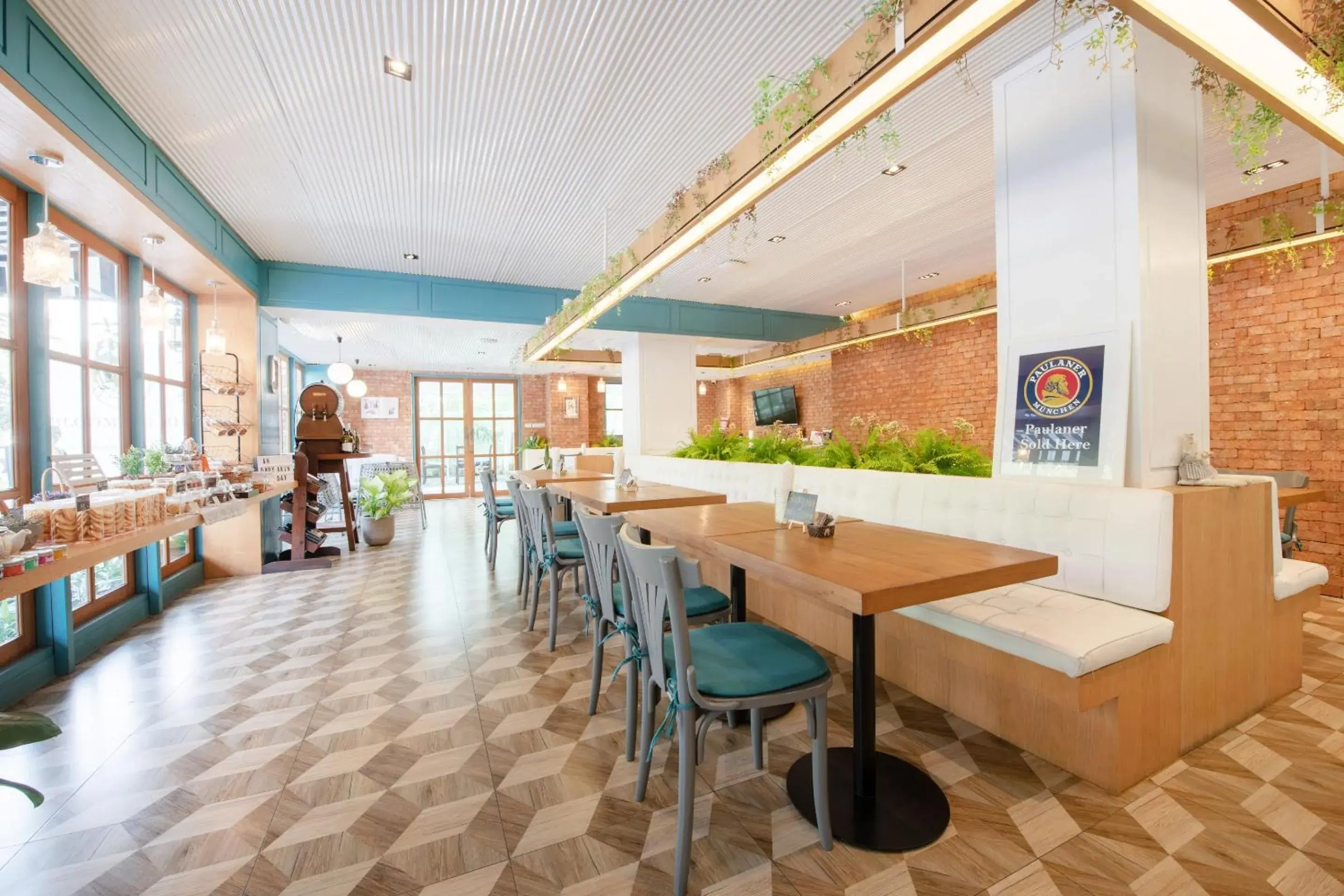 Restaurant/places to eat in Blooming Hill Boutique Suites Restaurant/places to eat in Blooming Hill Boutique Suites