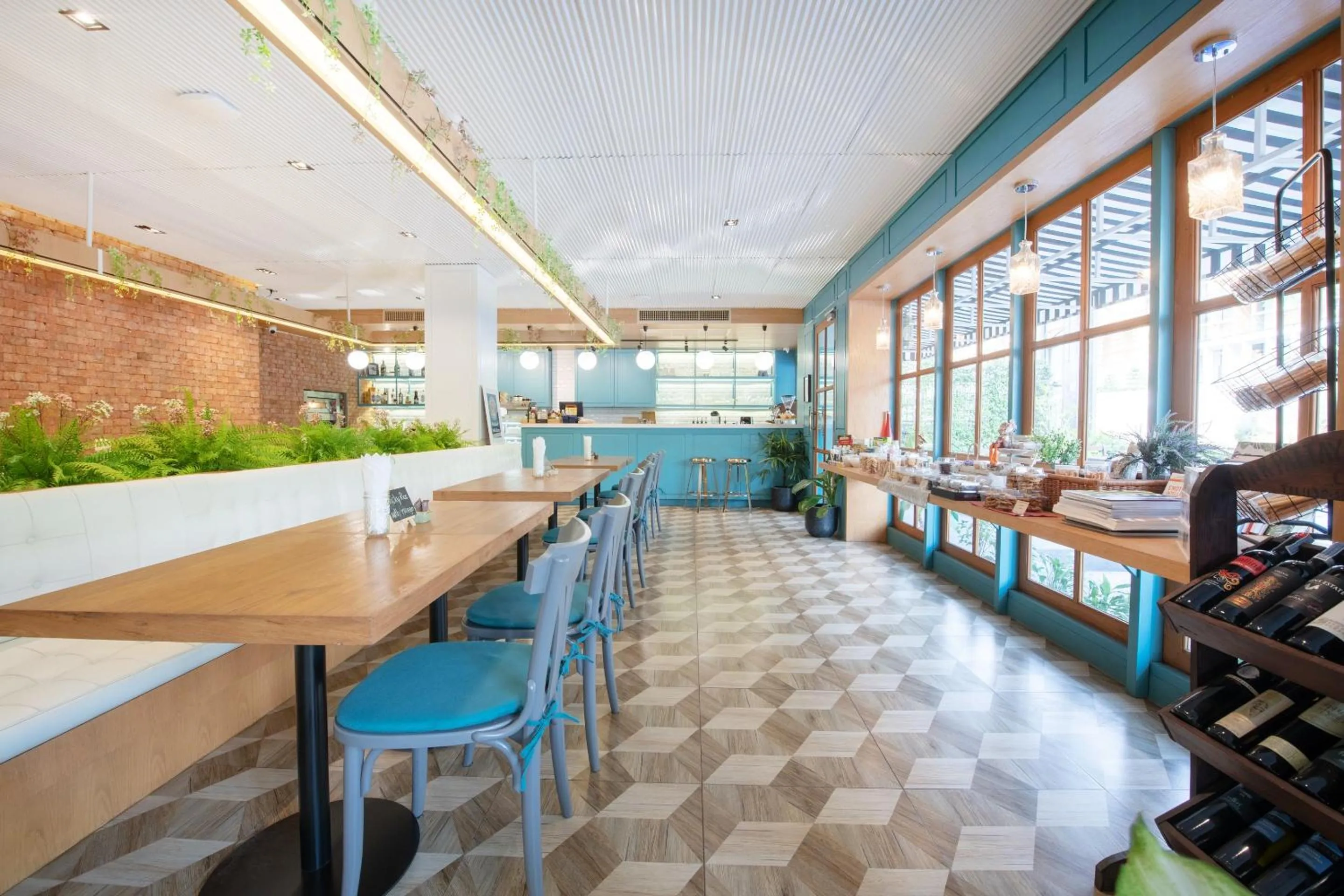 Restaurant/places to eat in Blooming Hill Boutique Suites