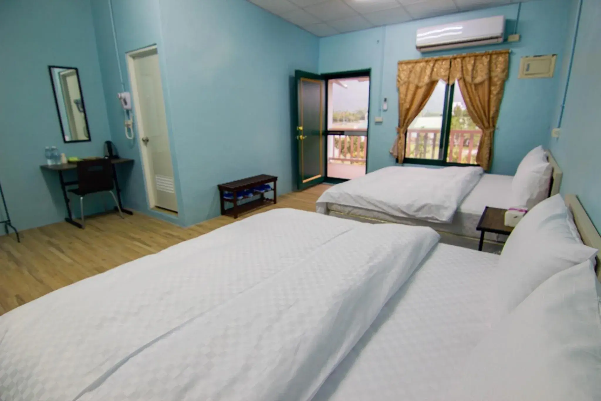 Classic Quadruple Room in 鄉村民宿&庭園民宿 Classic Quadruple Room in 鄉村民宿&庭園民宿