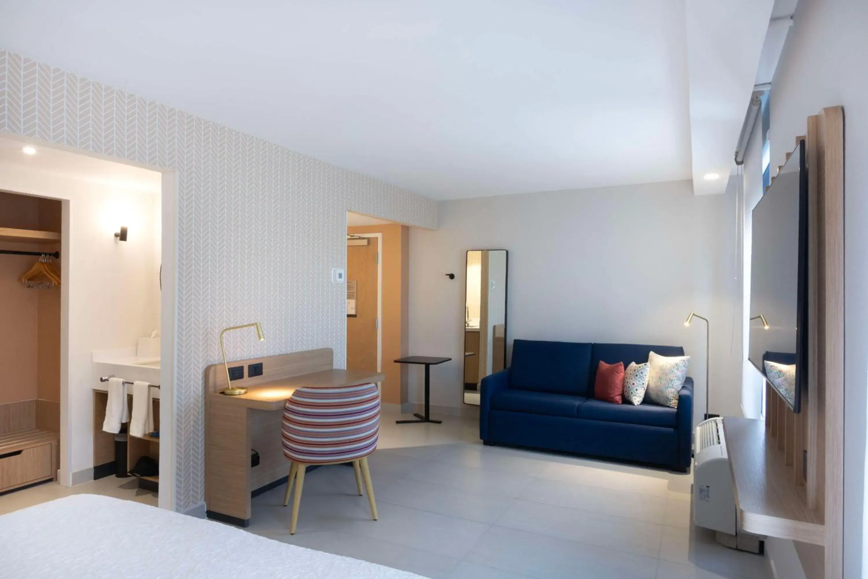 One-Bedroom King Suite - Non-Smoking in Hampton by Hilton Saltillo Zona Aeropuerto One-Bedroom King Suite - Non-Smoking in Hampton by Hilton Saltillo Zona Aeropuerto