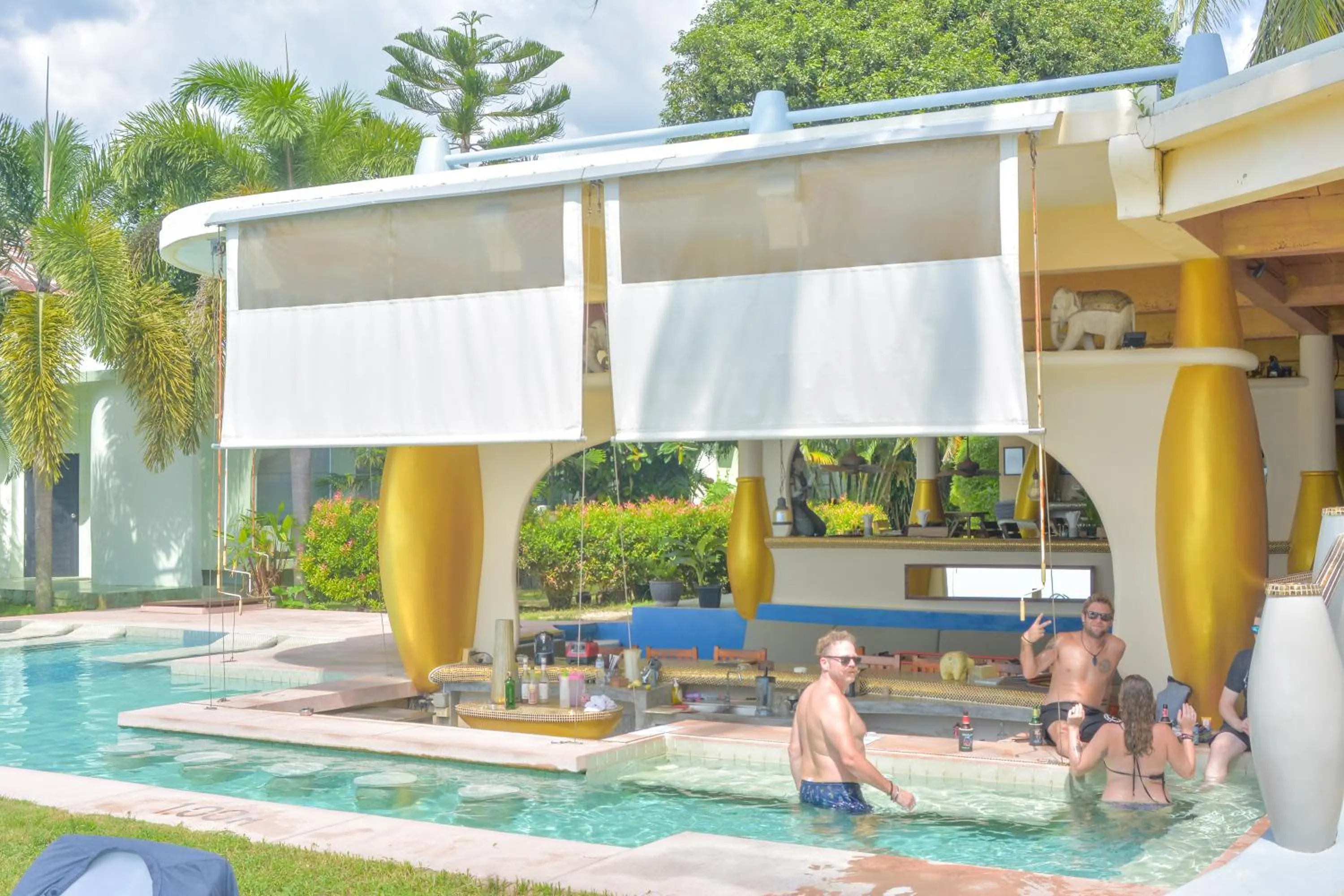 Le Divine Comedie Beach Resort