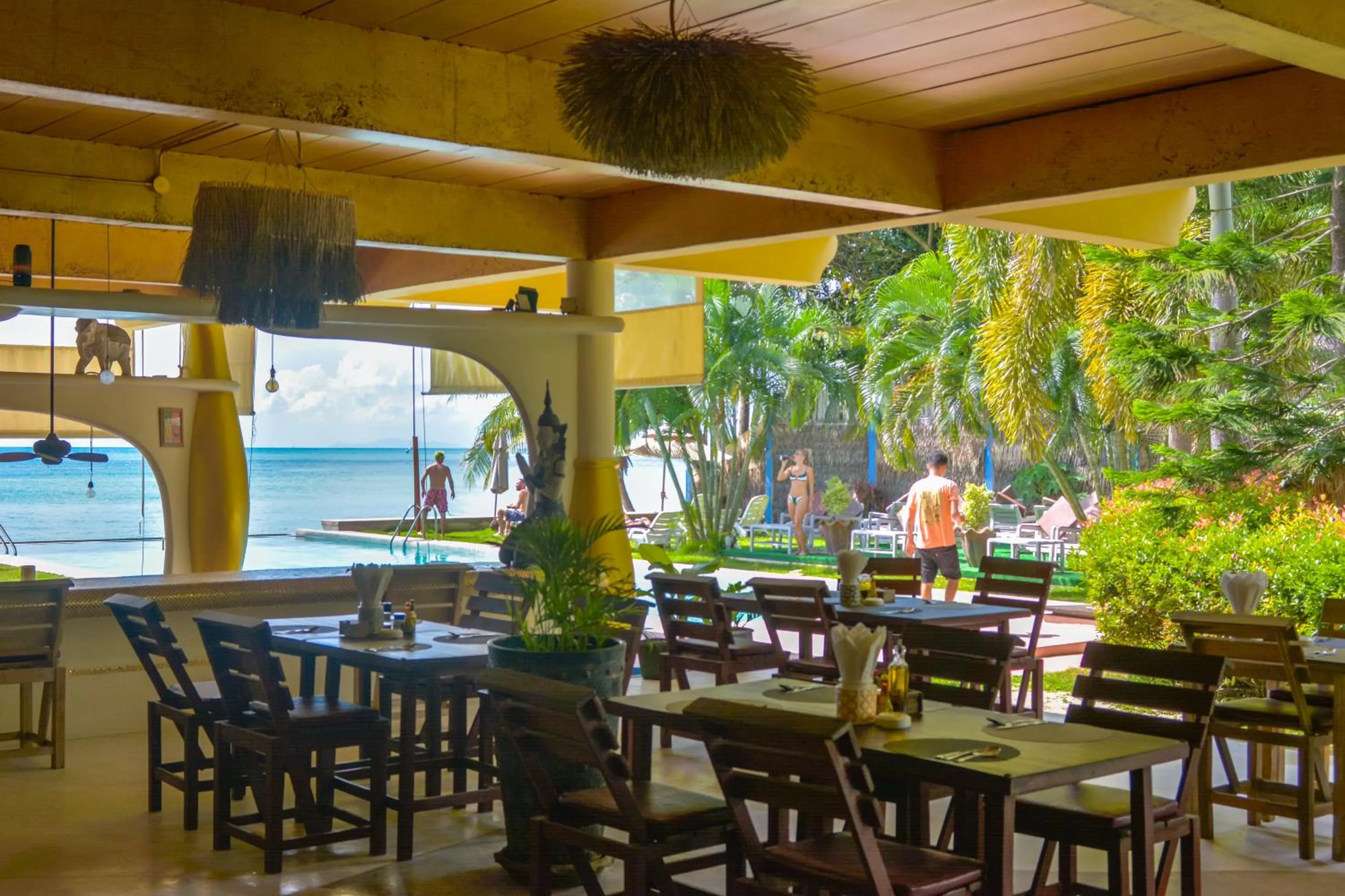 Le Divine Comedie Beach Resort