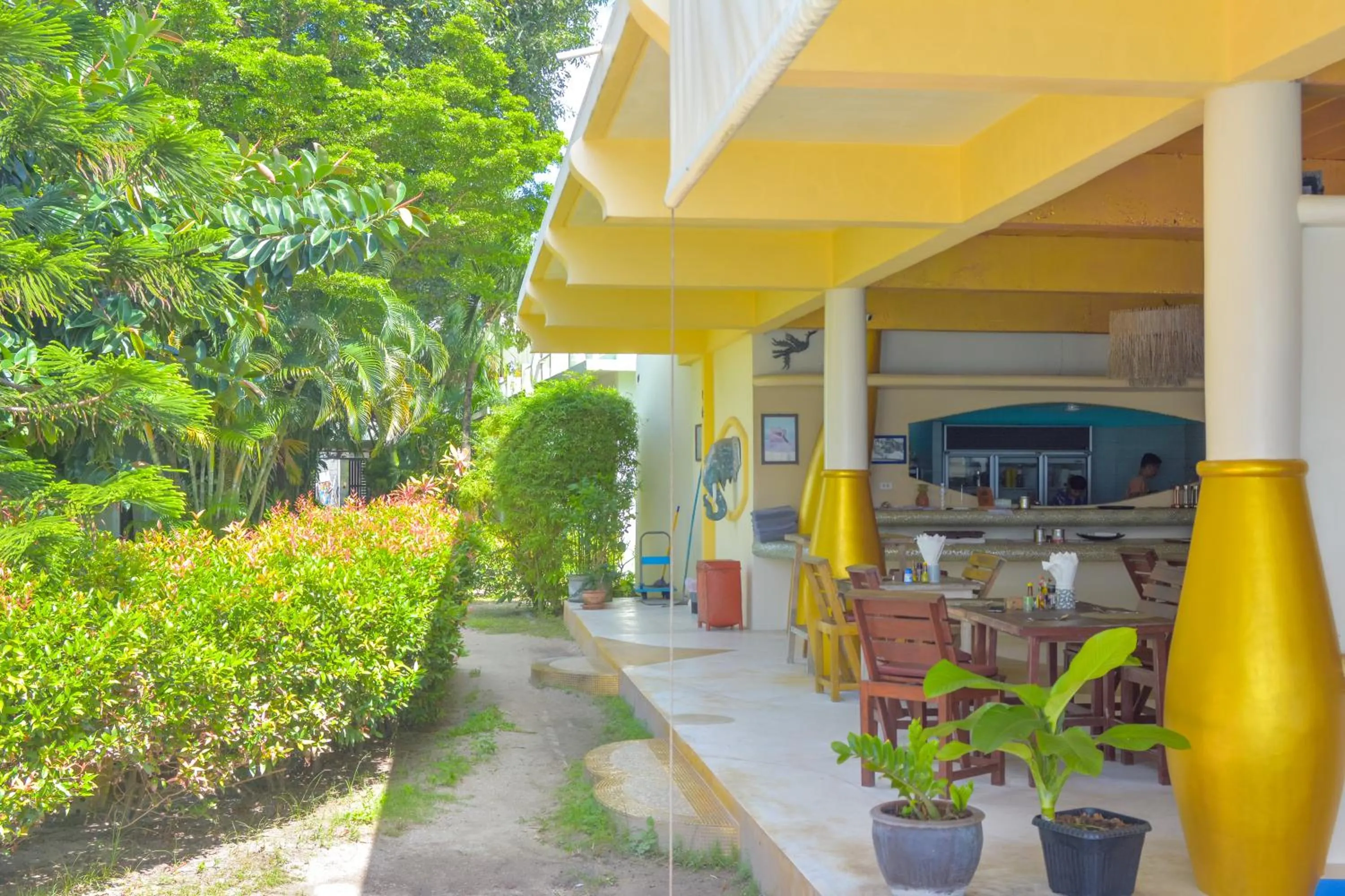 Le Divine Comedie Beach Resort