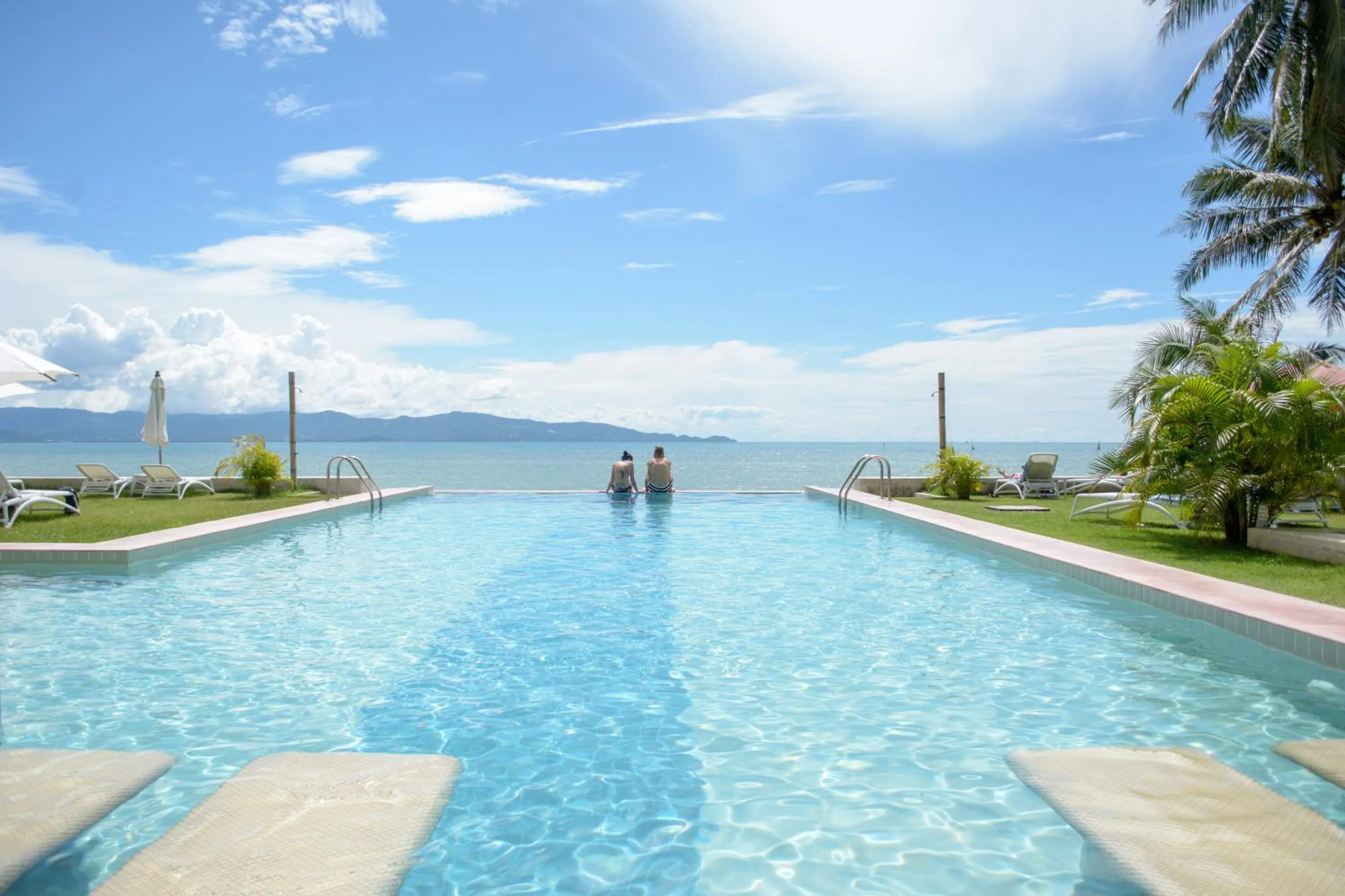 Beach in Le Divine Comedie Beach Resort