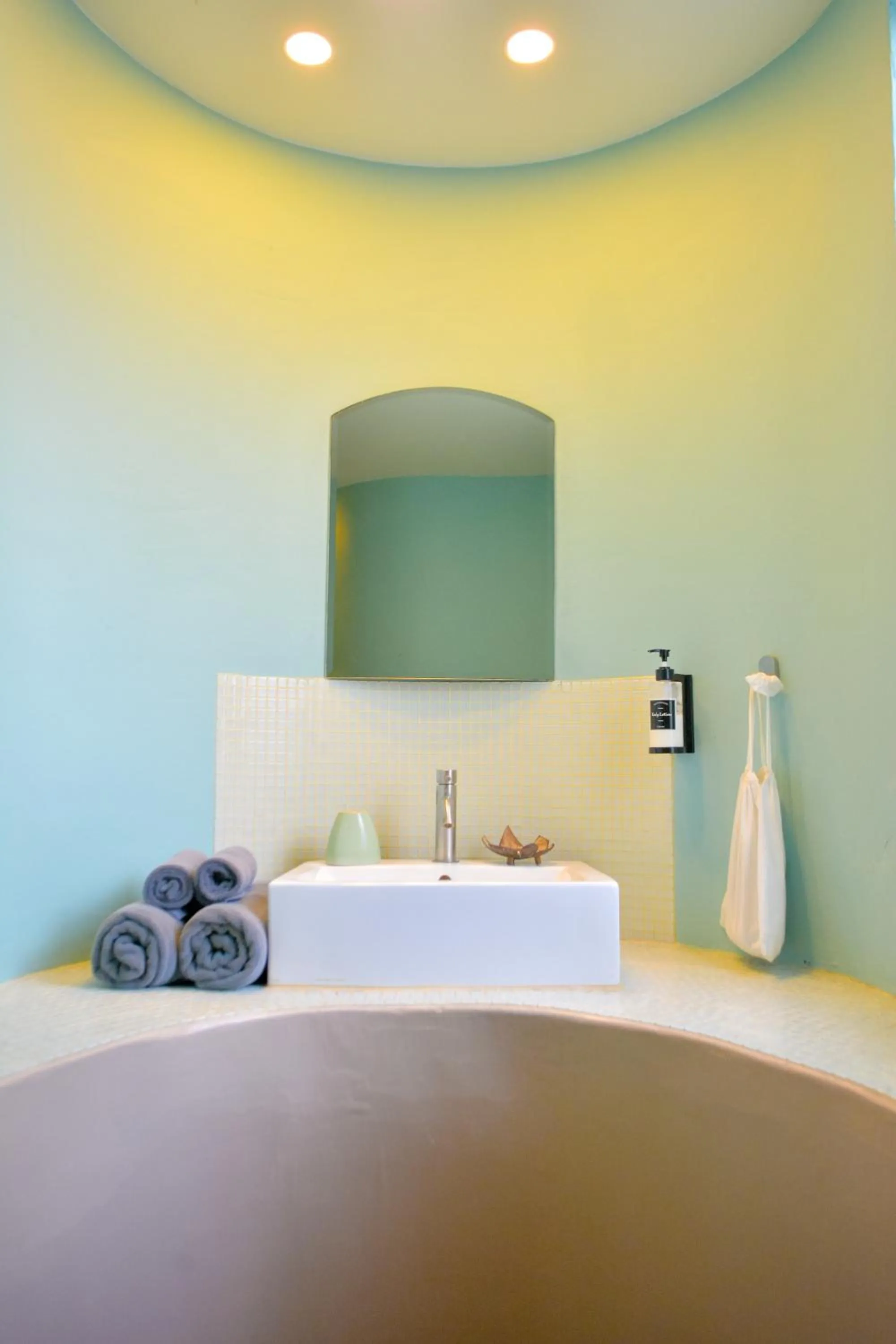 Le Divine Comedie Beach Resort