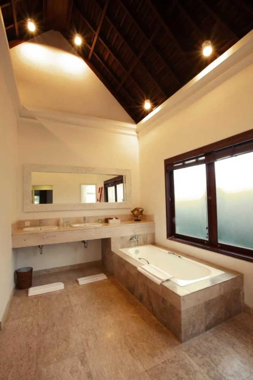 Avillion Villa Cinta @Sanur, Bali