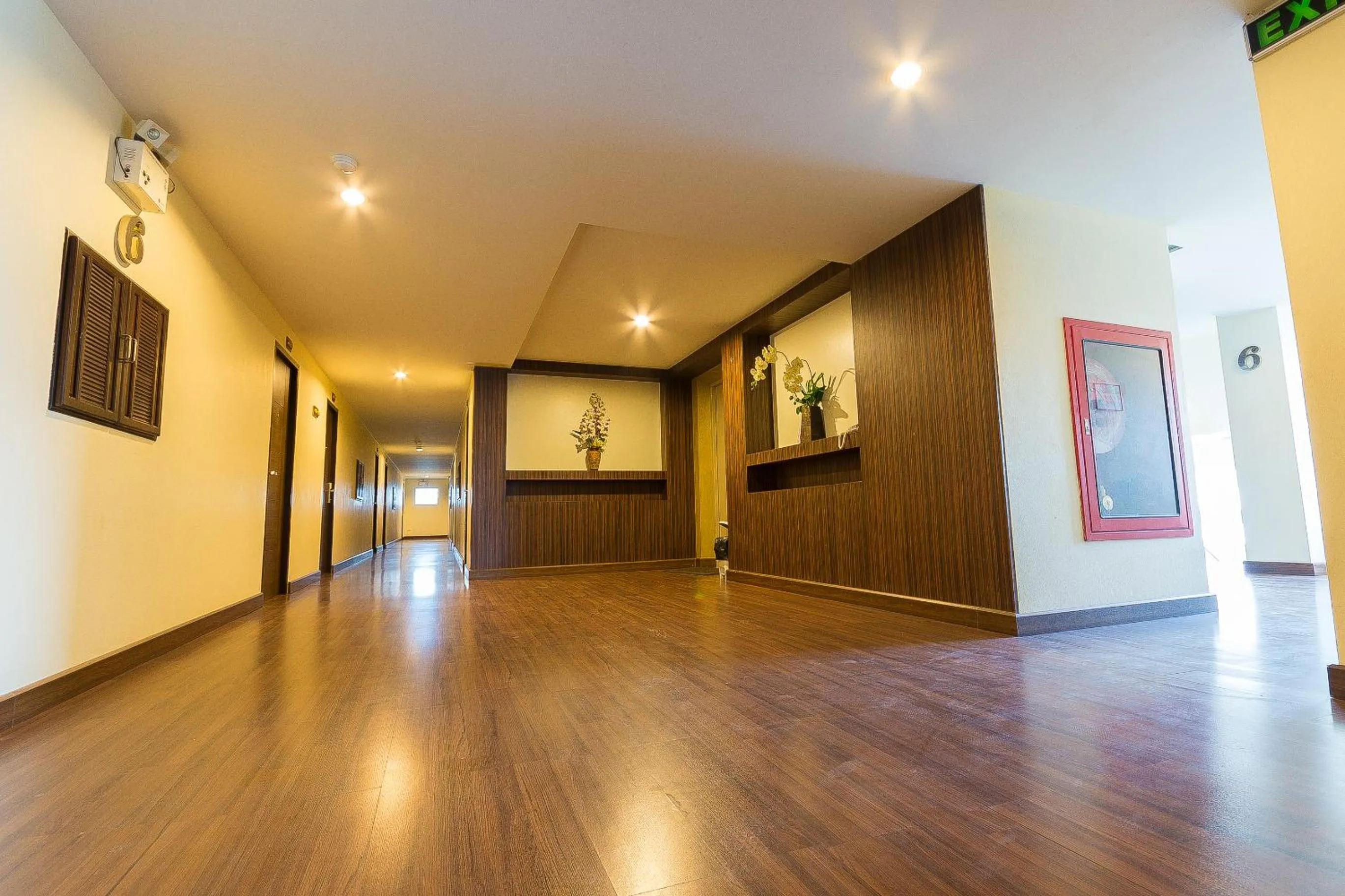 Area and facilities in SinKiat Buri Hotel