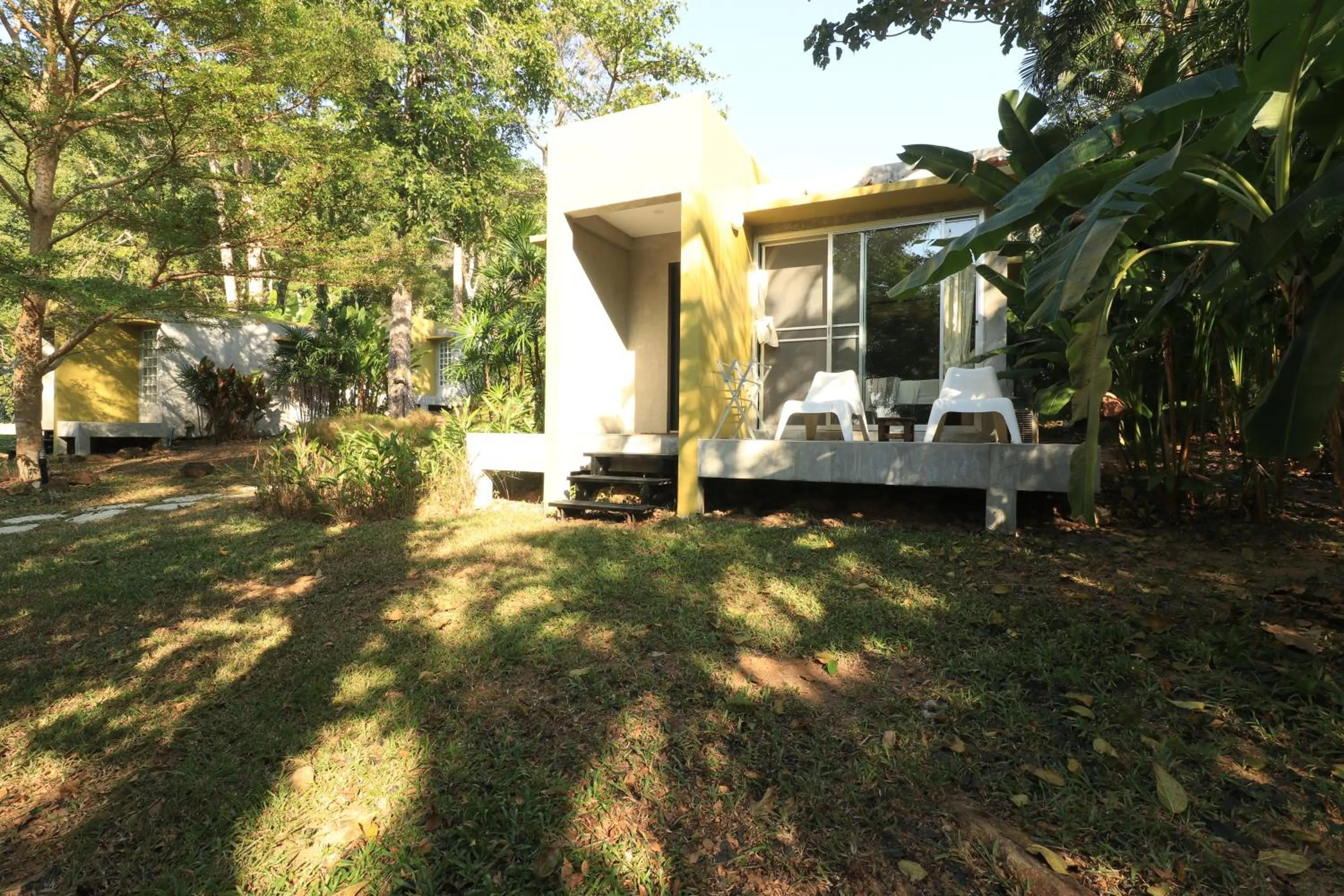 Photo of the whole room in Lazy Republique