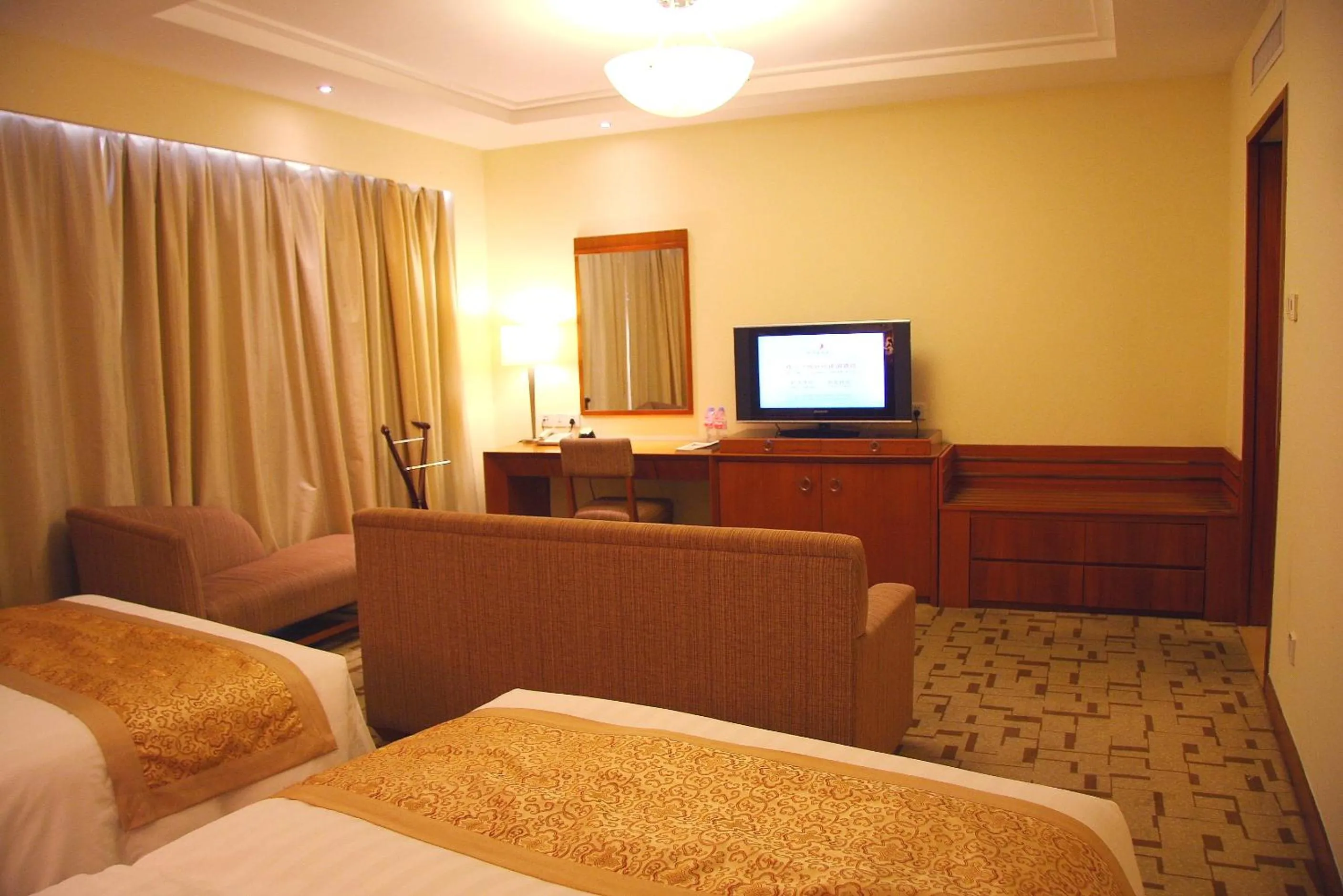 Seating area, TV/Entertainment Center in Jianguo Garden Hotel