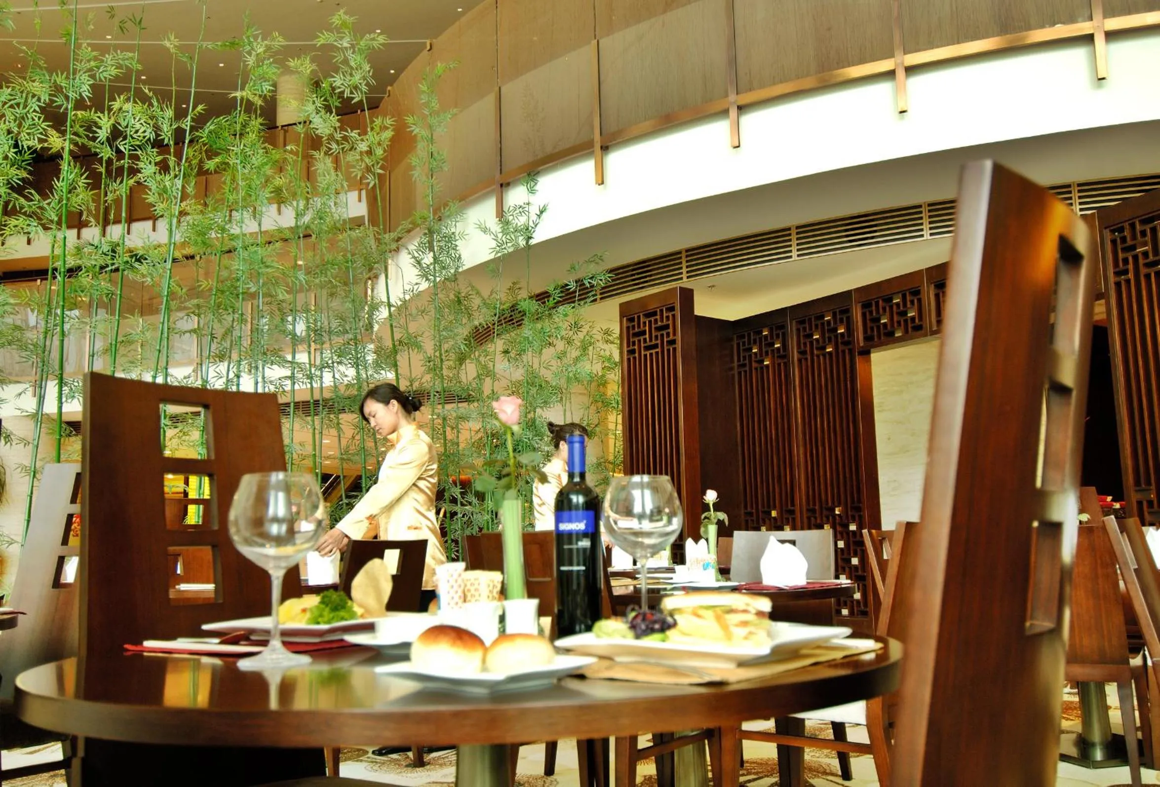Restaurant/Places to Eat in Jianguo Garden Hotel