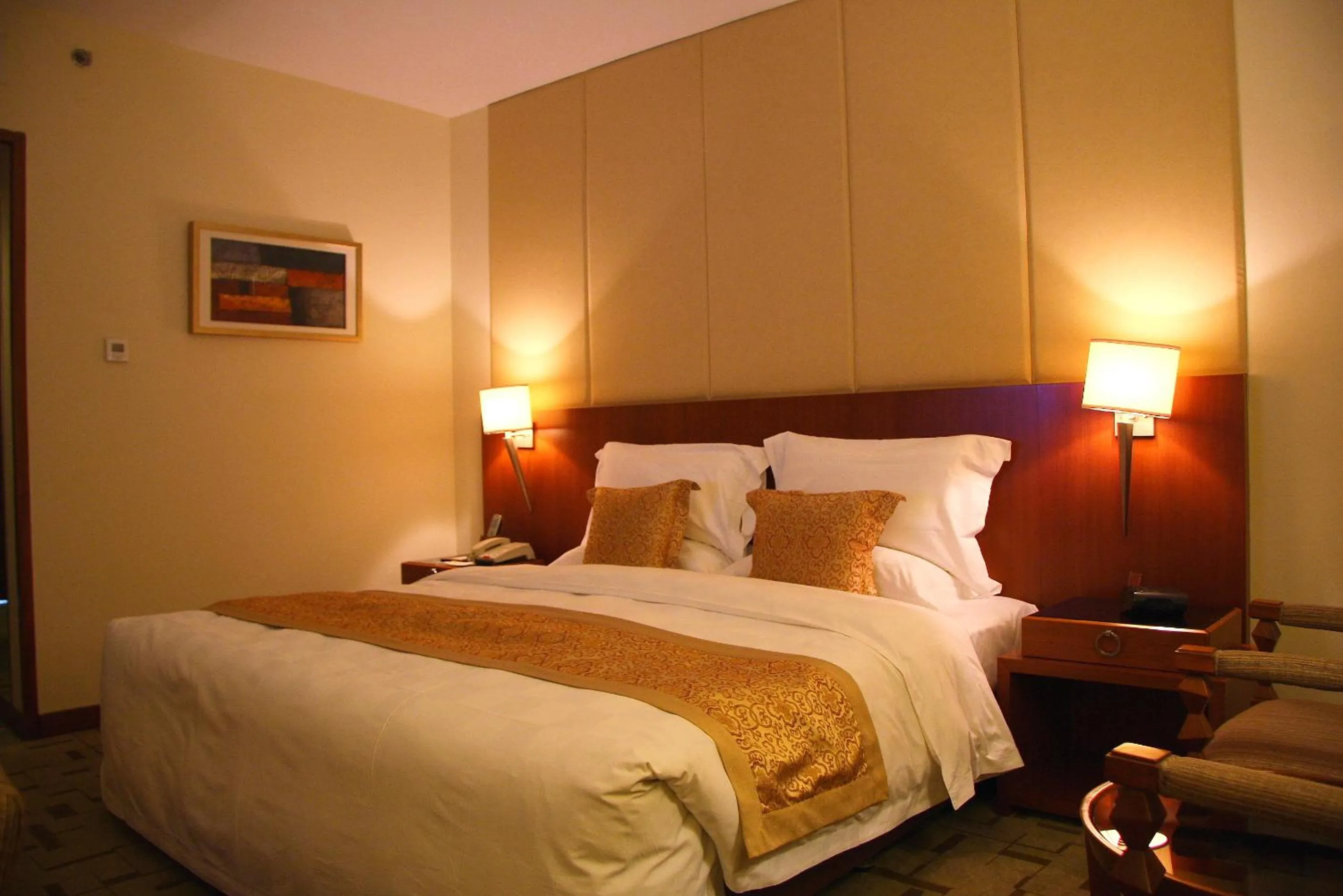 Bedroom in Jianguo Garden Hotel
