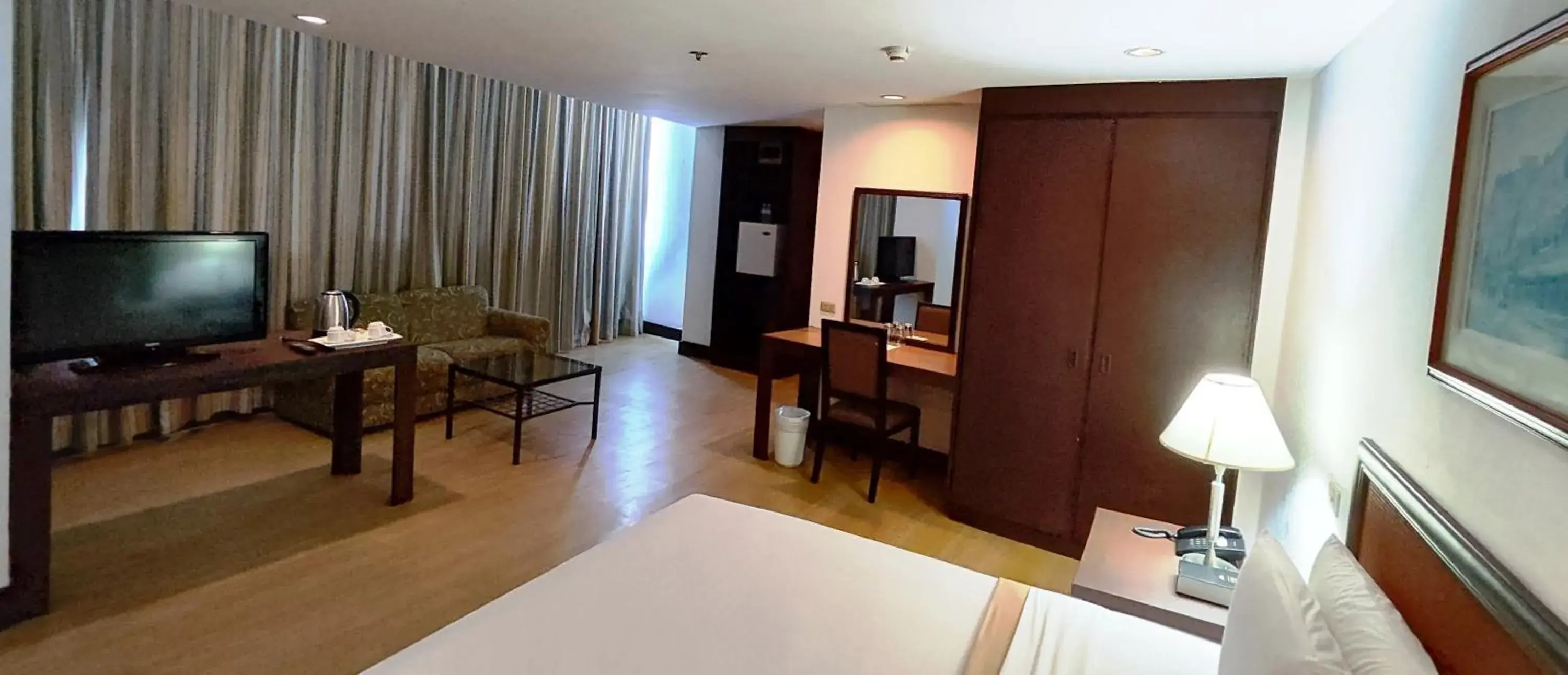 Executive Suite in Rajah Park Hotel by Hiverooms Executive Suite in Rajah Park Hotel by Hiverooms