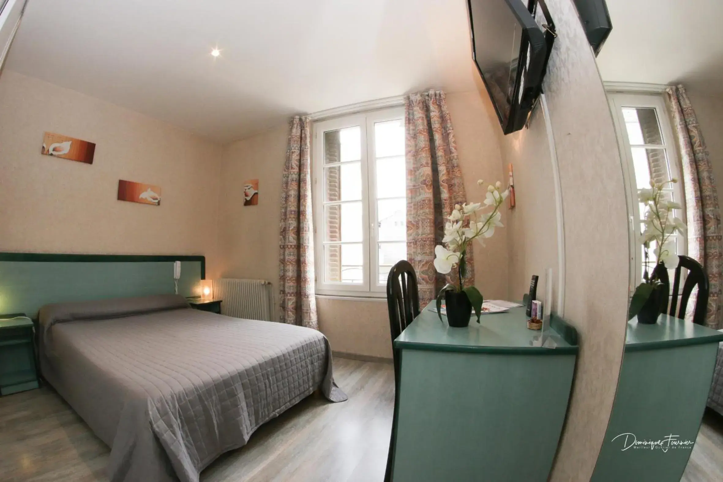Standard Double Room - single occupancy in hotel des 2 nations Standard Double Room - single occupancy in hotel des 2 nations