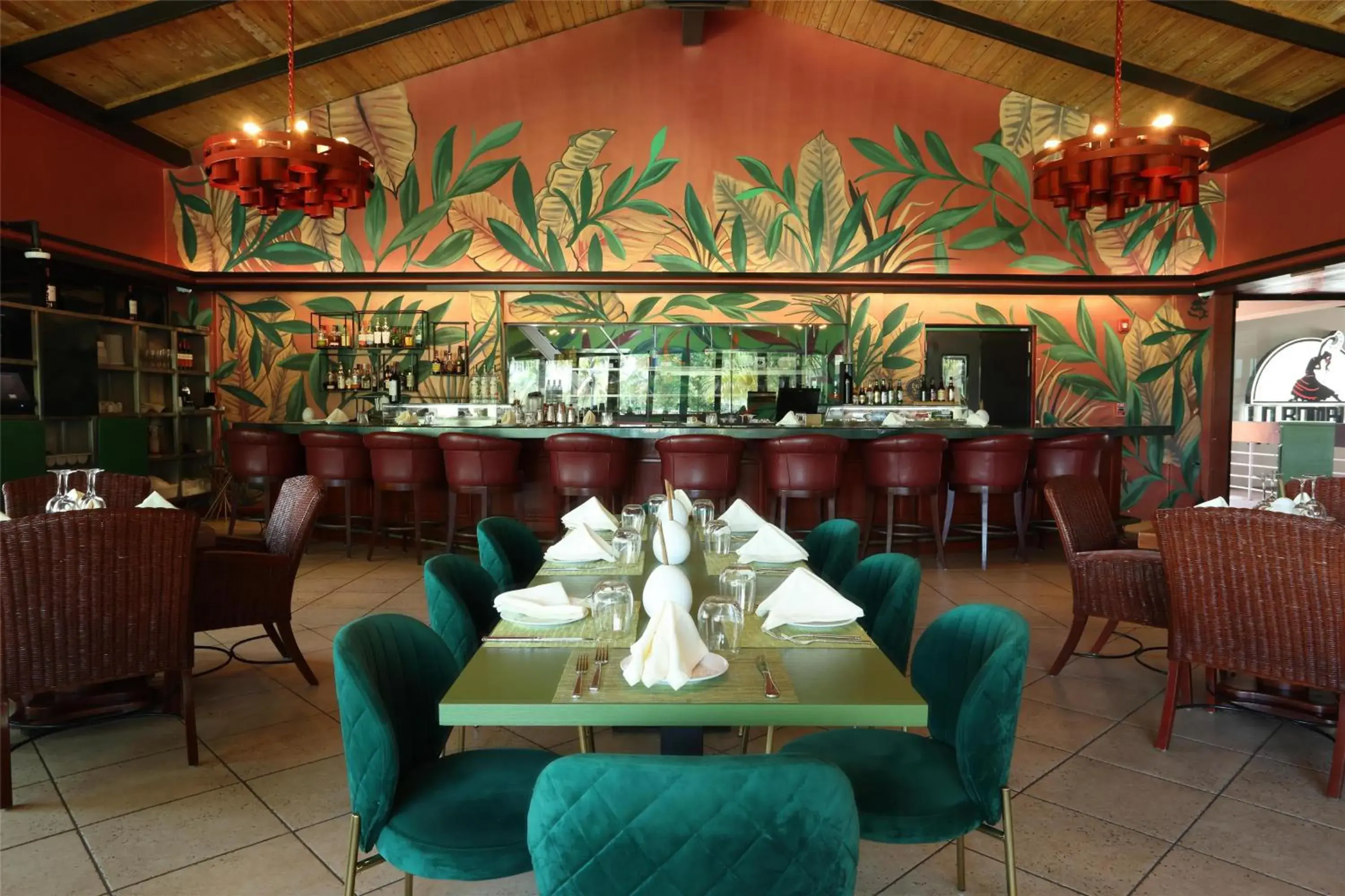 Restaurant/places to eat in Embassy Suites by Hilton Dorado del Mar Beach Resort Restaurant/places to eat in Embassy Suites by Hilton Dorado del Mar Beach Resort