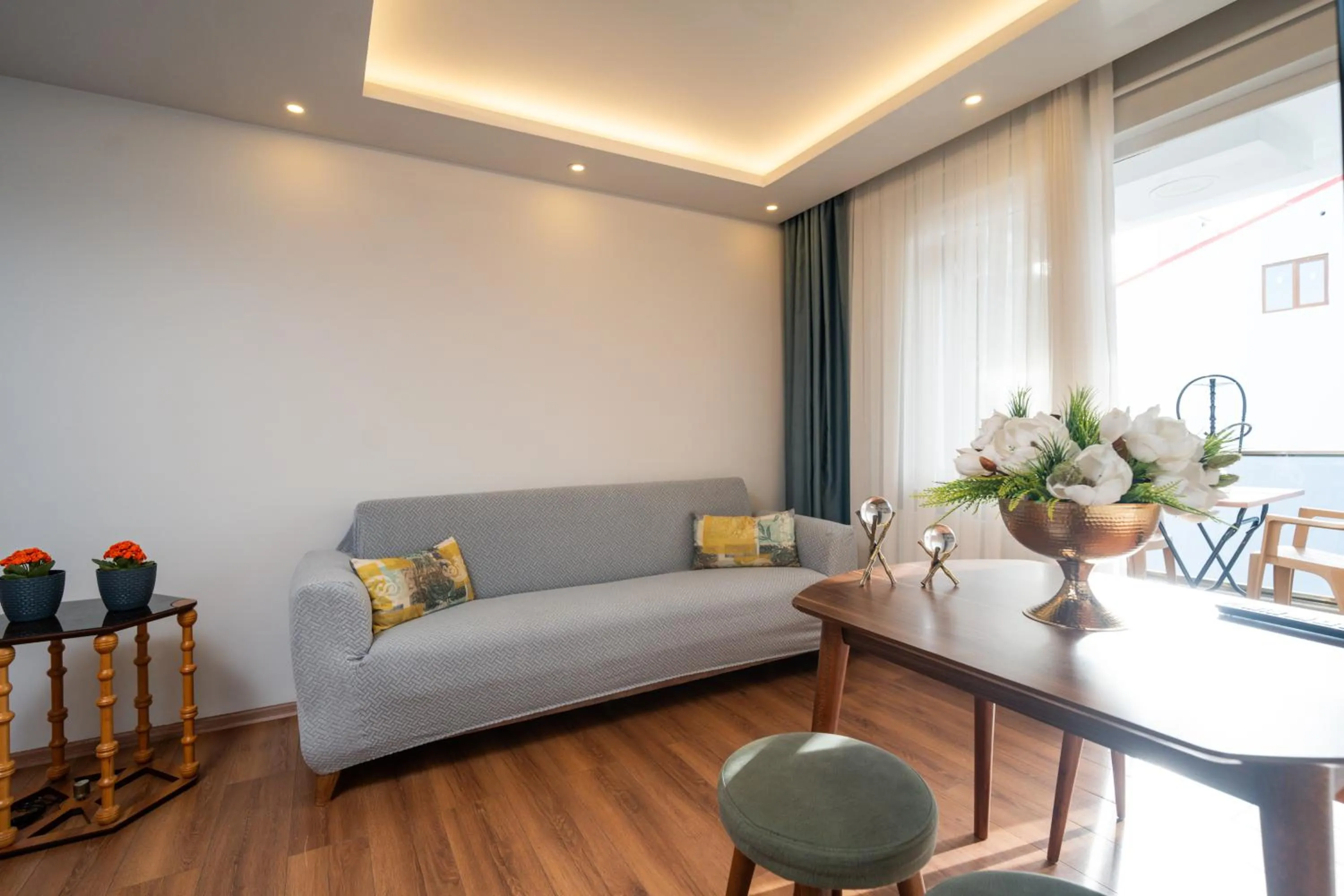 Balcony/Terrace in Yusra Apart Otel