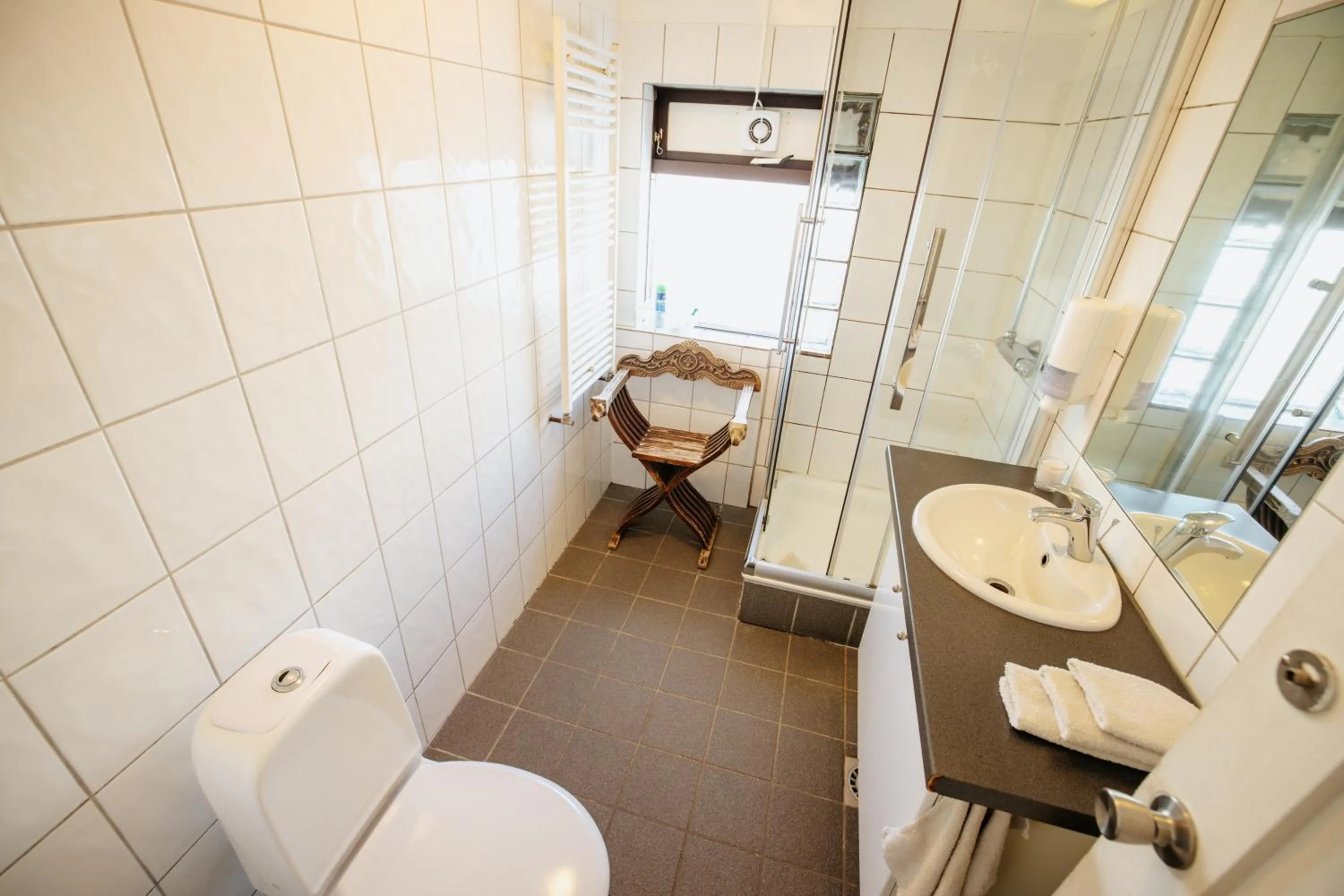 Shower in Vík Hostel
